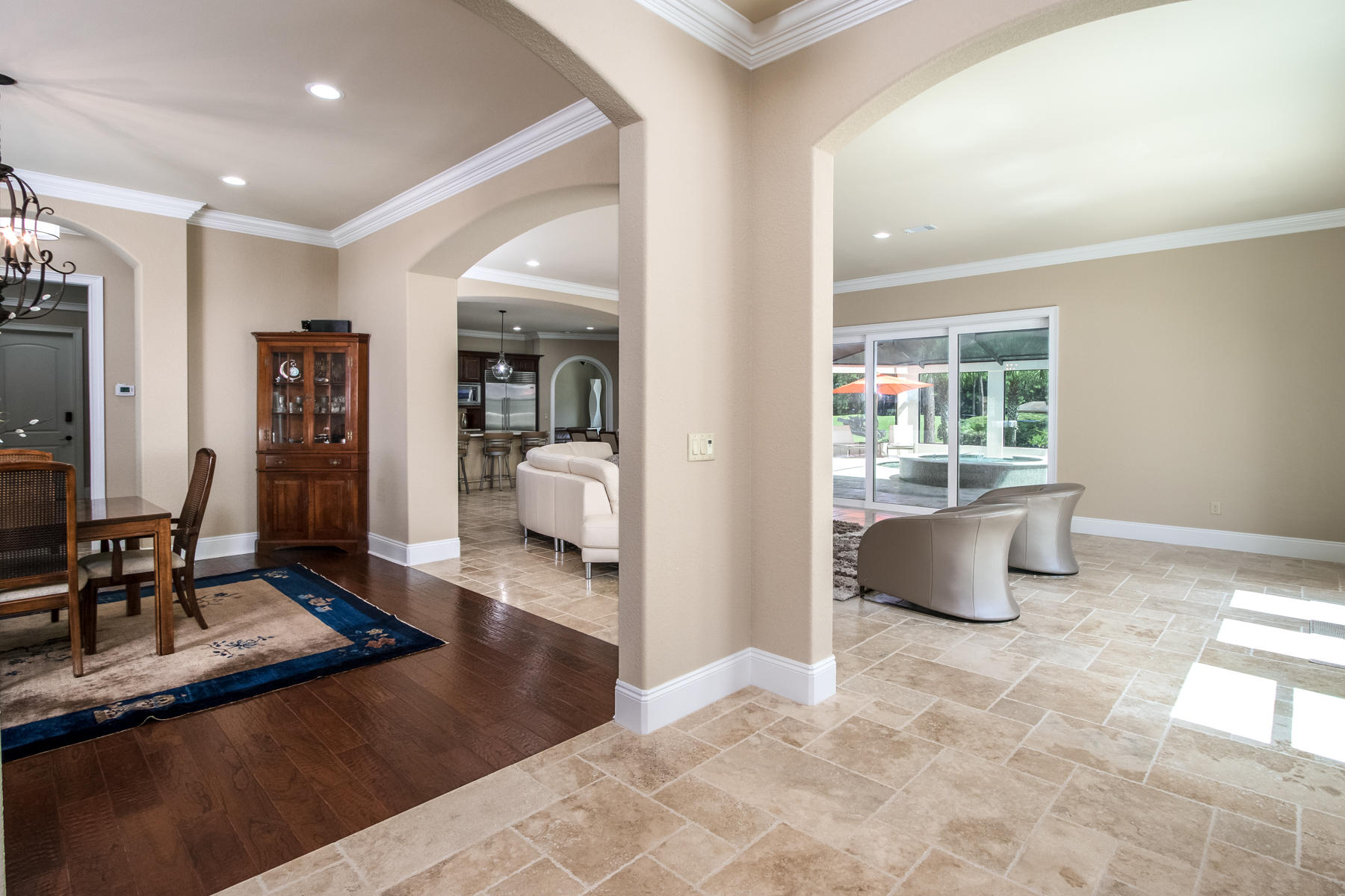 BAYTOWNE AVE EAST - Residential