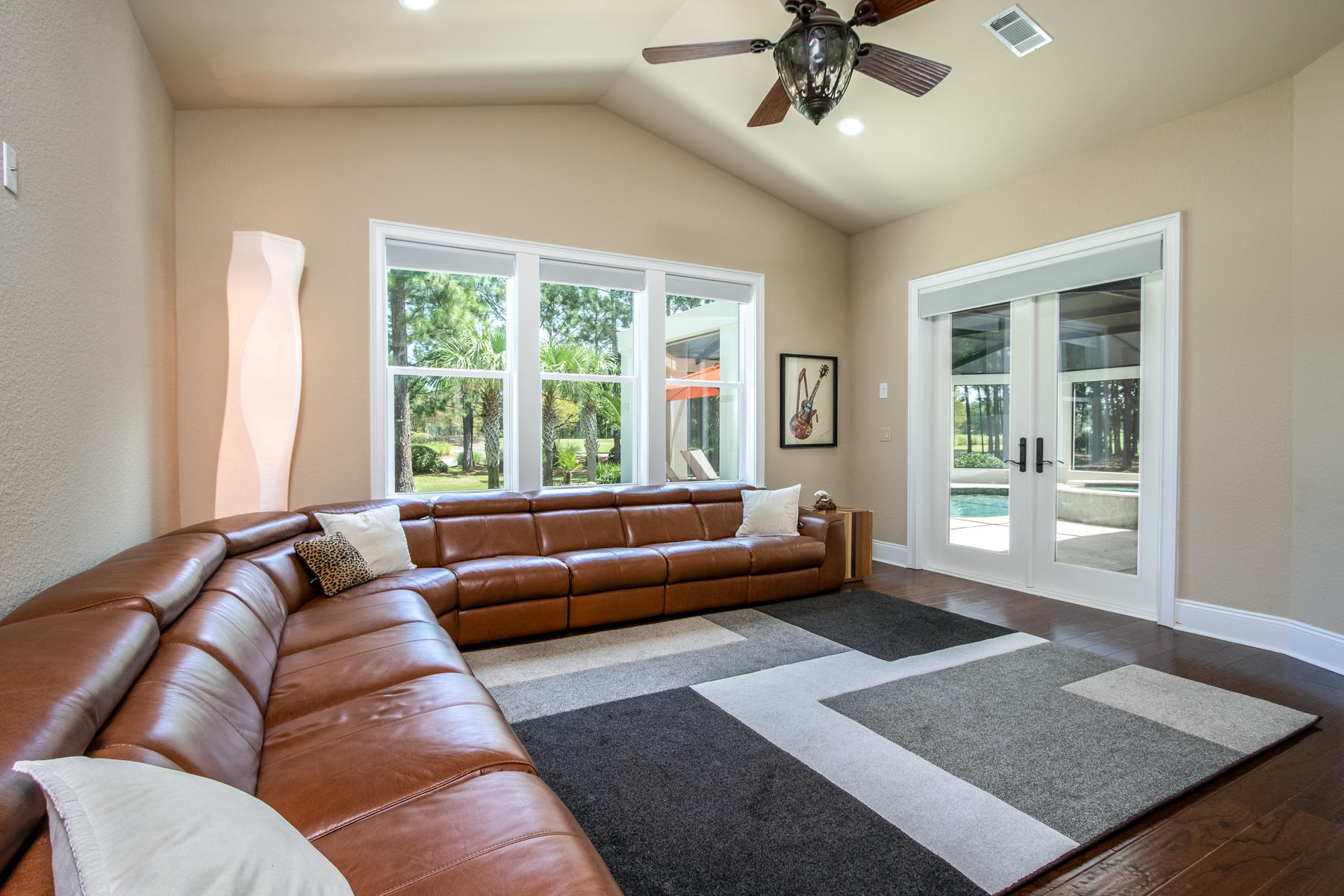 BAYTOWNE AVE EAST - Residential