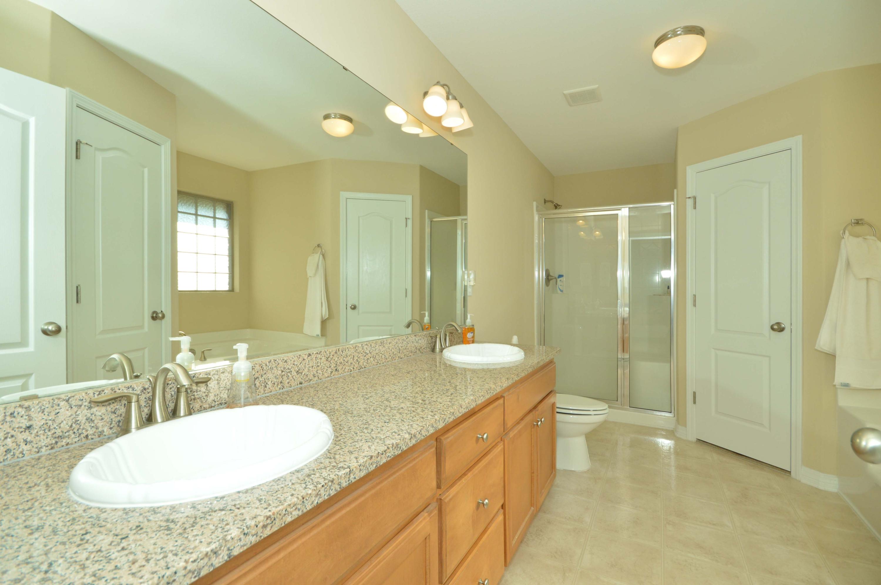 CREETWOOD VILLAGE - Residential