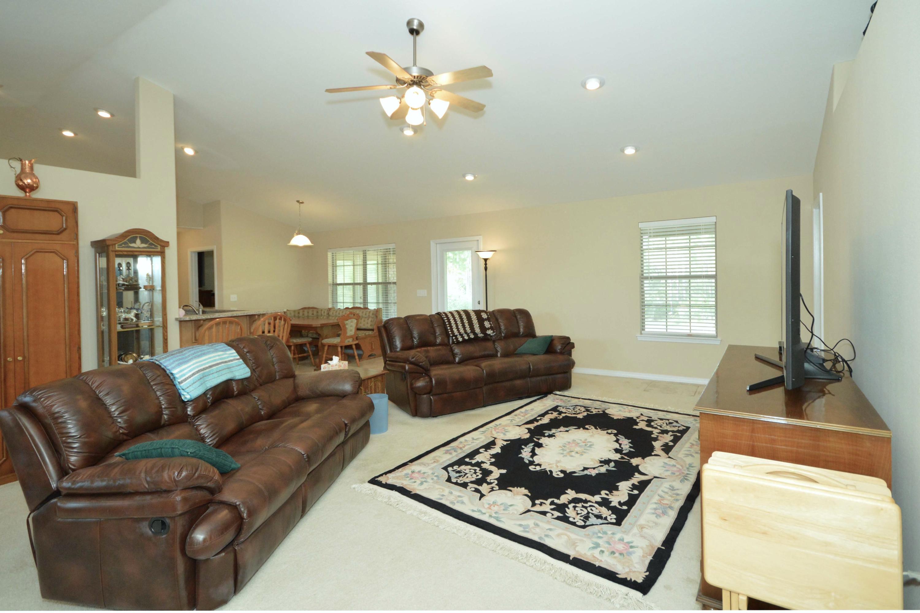 CREETWOOD VILLAGE - Residential