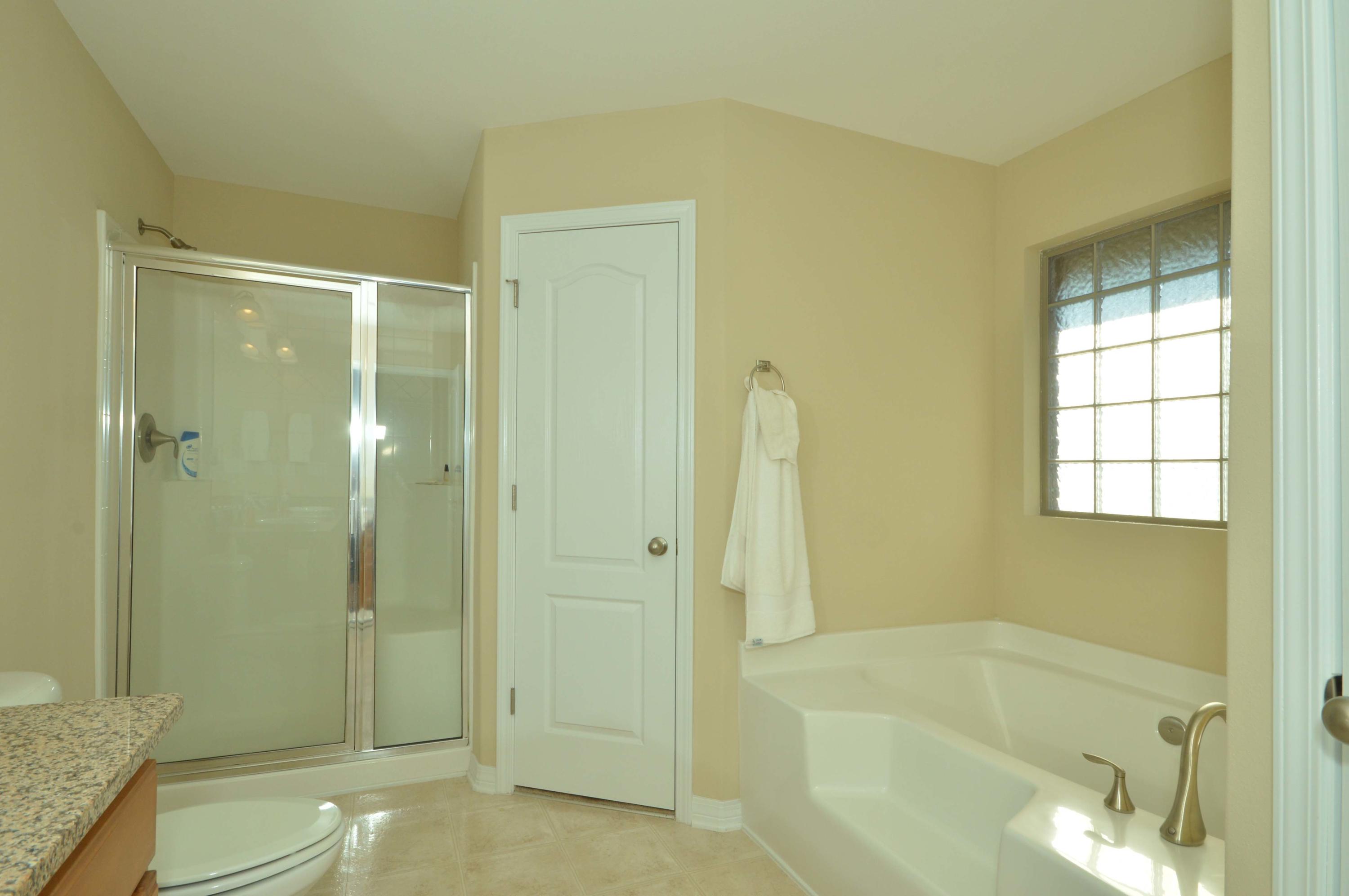 CREETWOOD VILLAGE - Residential