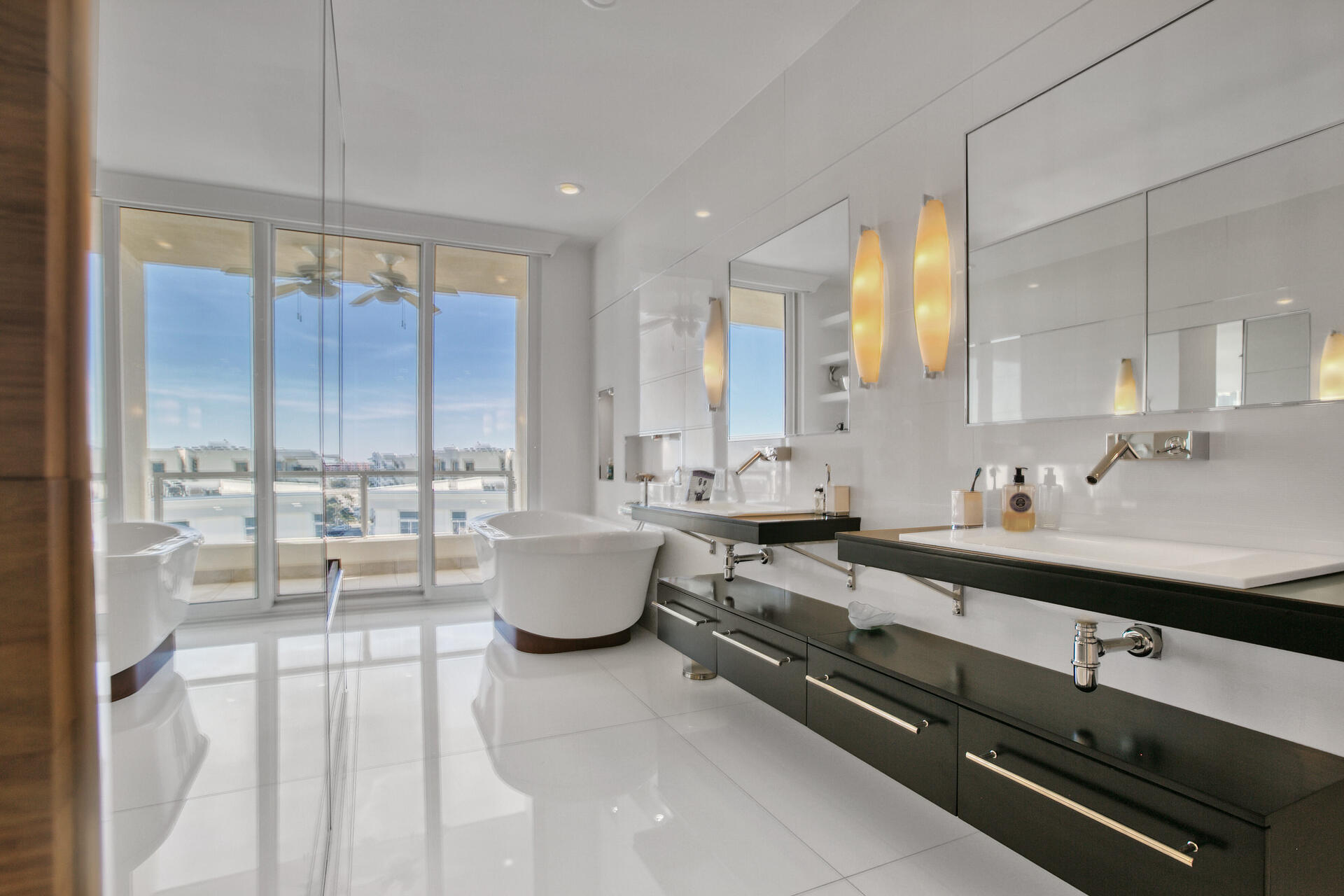 EAST PASS TOWERS CONDO PH 2 - Residential