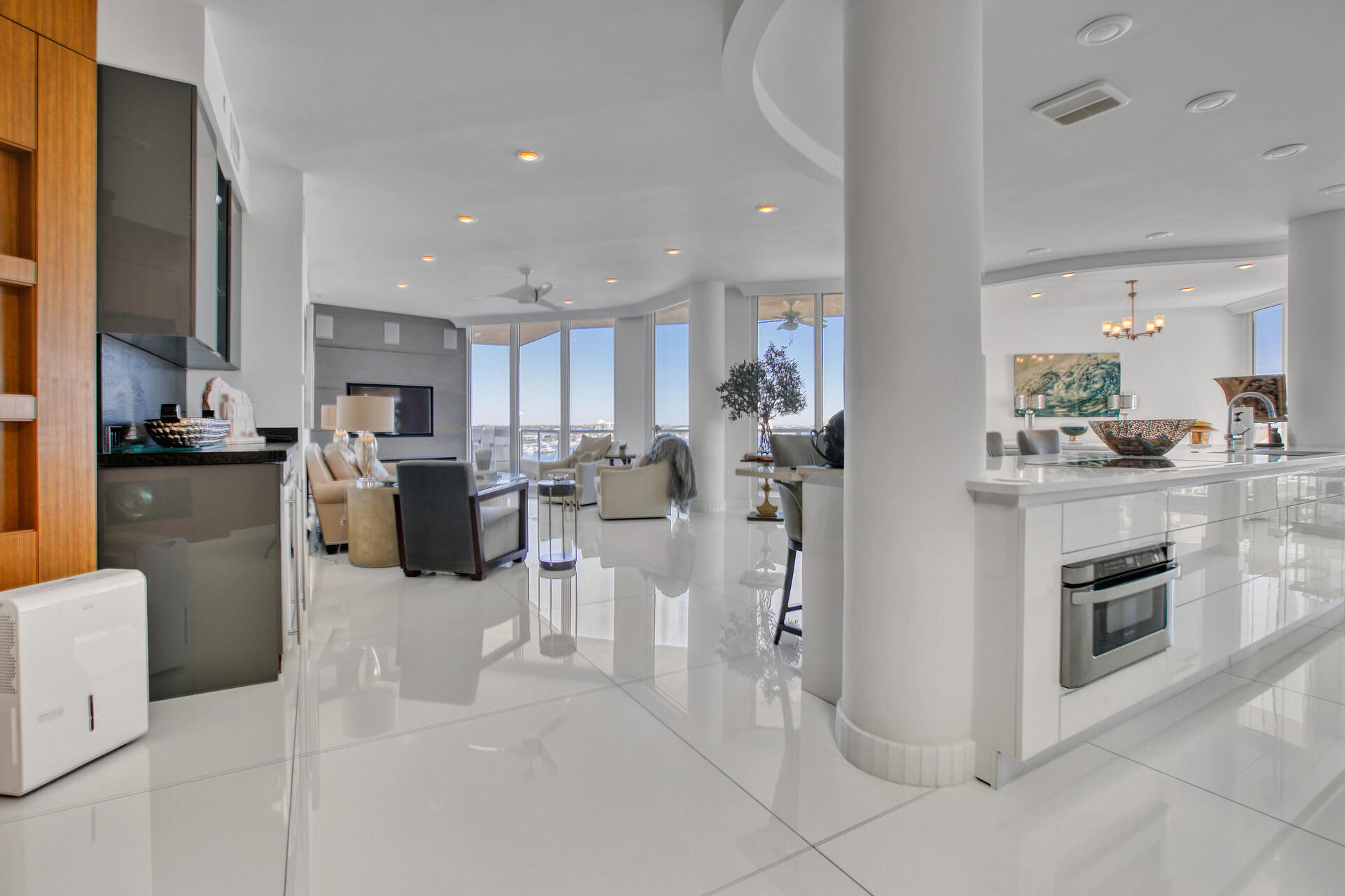 EAST PASS TOWERS CONDO PH 2 - Residential