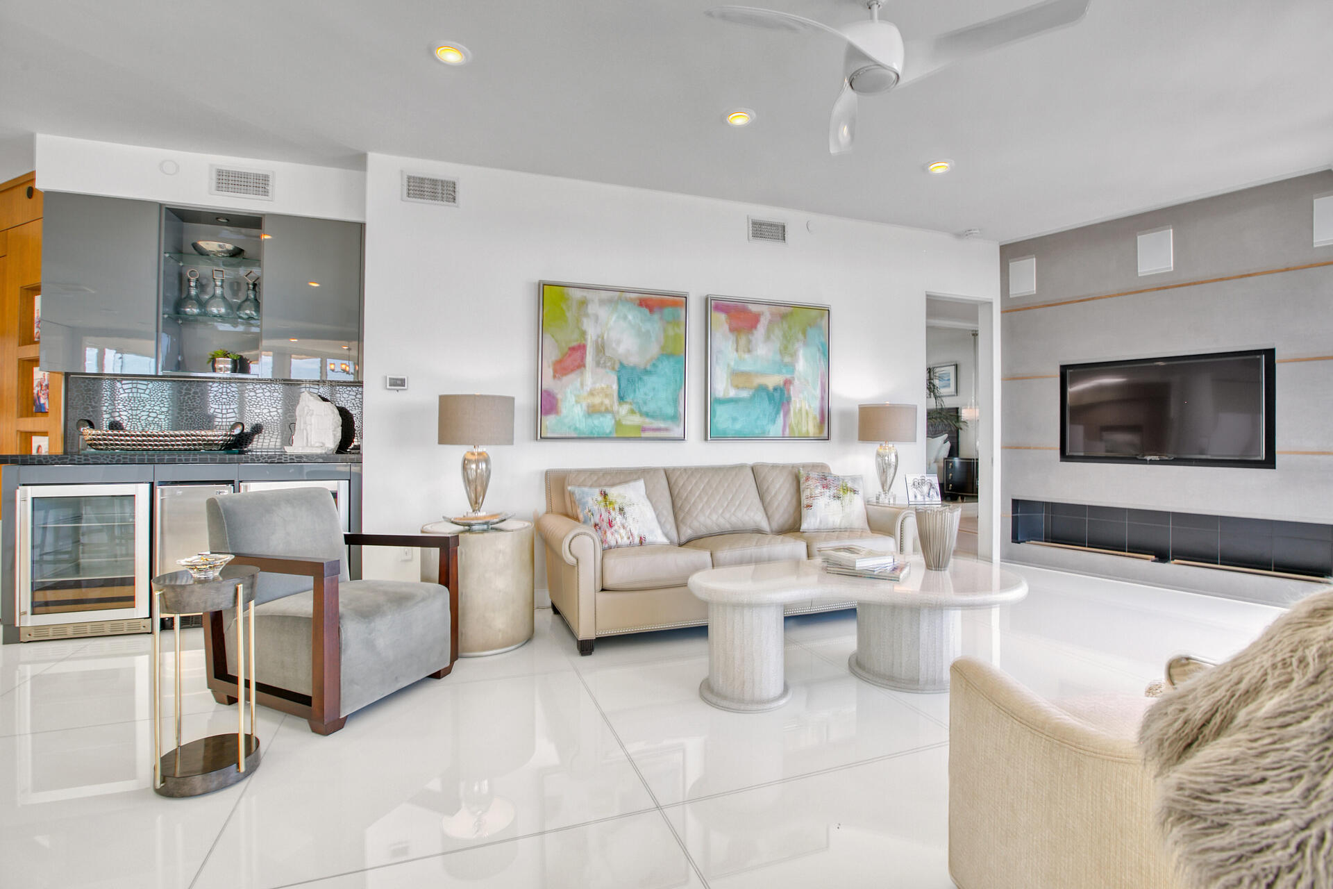 EAST PASS TOWERS CONDO PH 2 - Residential