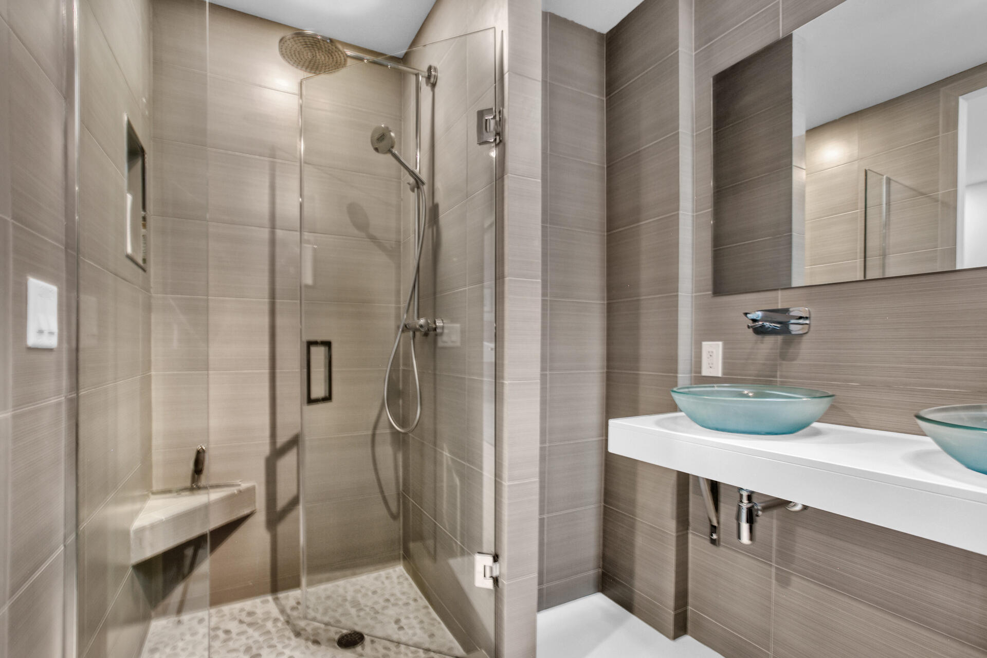 EAST PASS TOWERS CONDO PH 2 - Residential