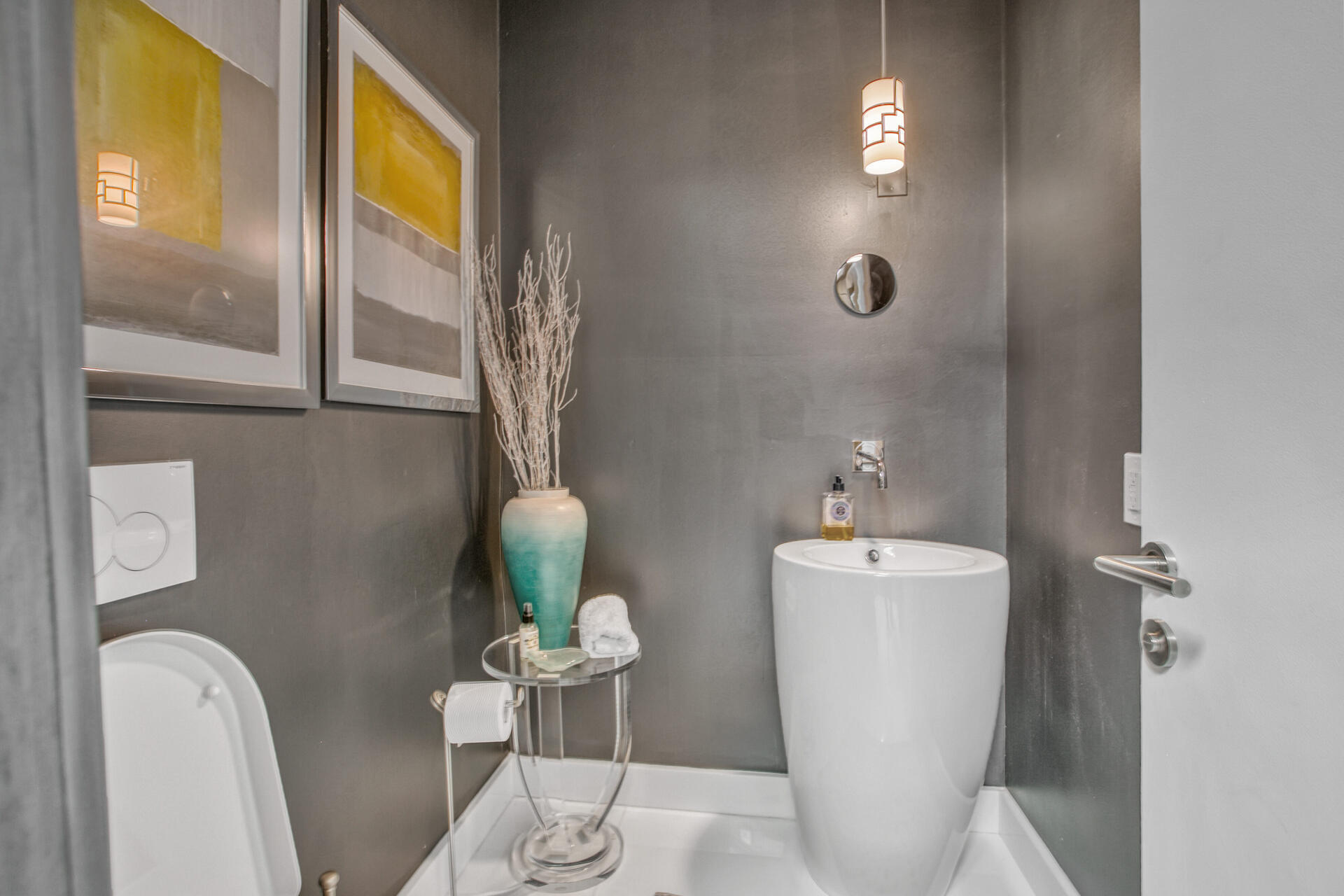 EAST PASS TOWERS CONDO PH 2 - Residential