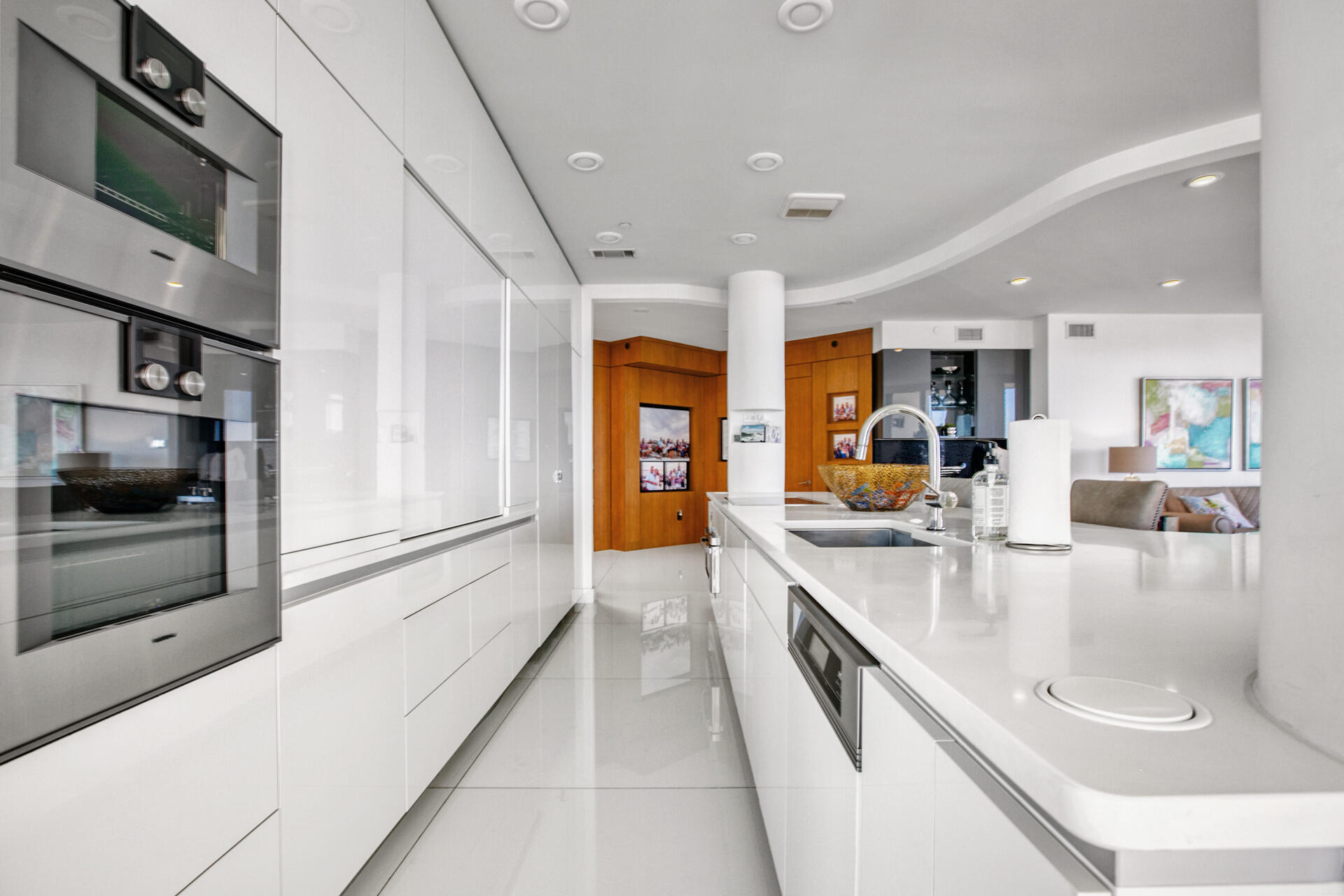 EAST PASS TOWERS CONDO PH 2 - Residential