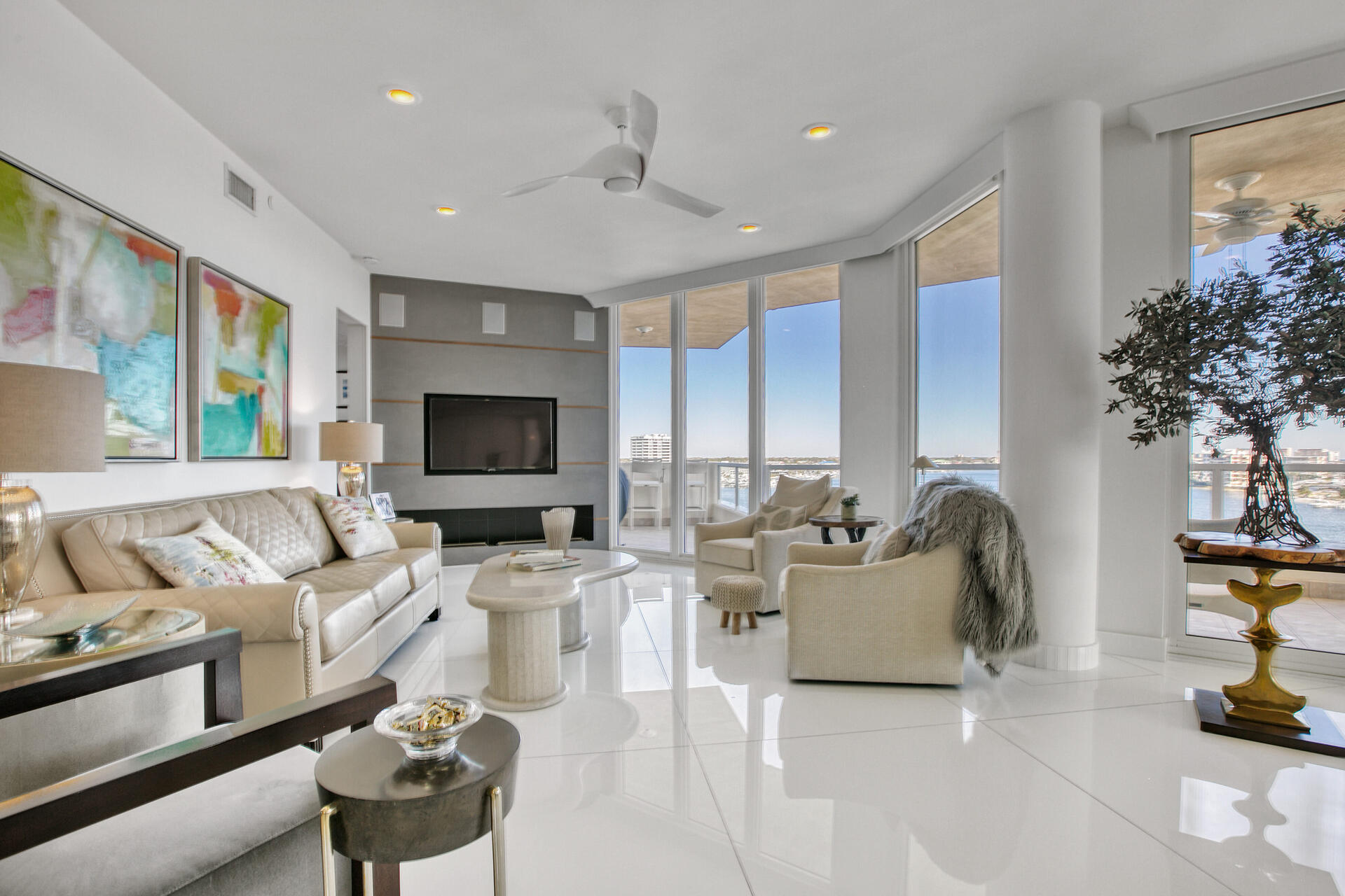 EAST PASS TOWERS CONDO PH 2 - Residential