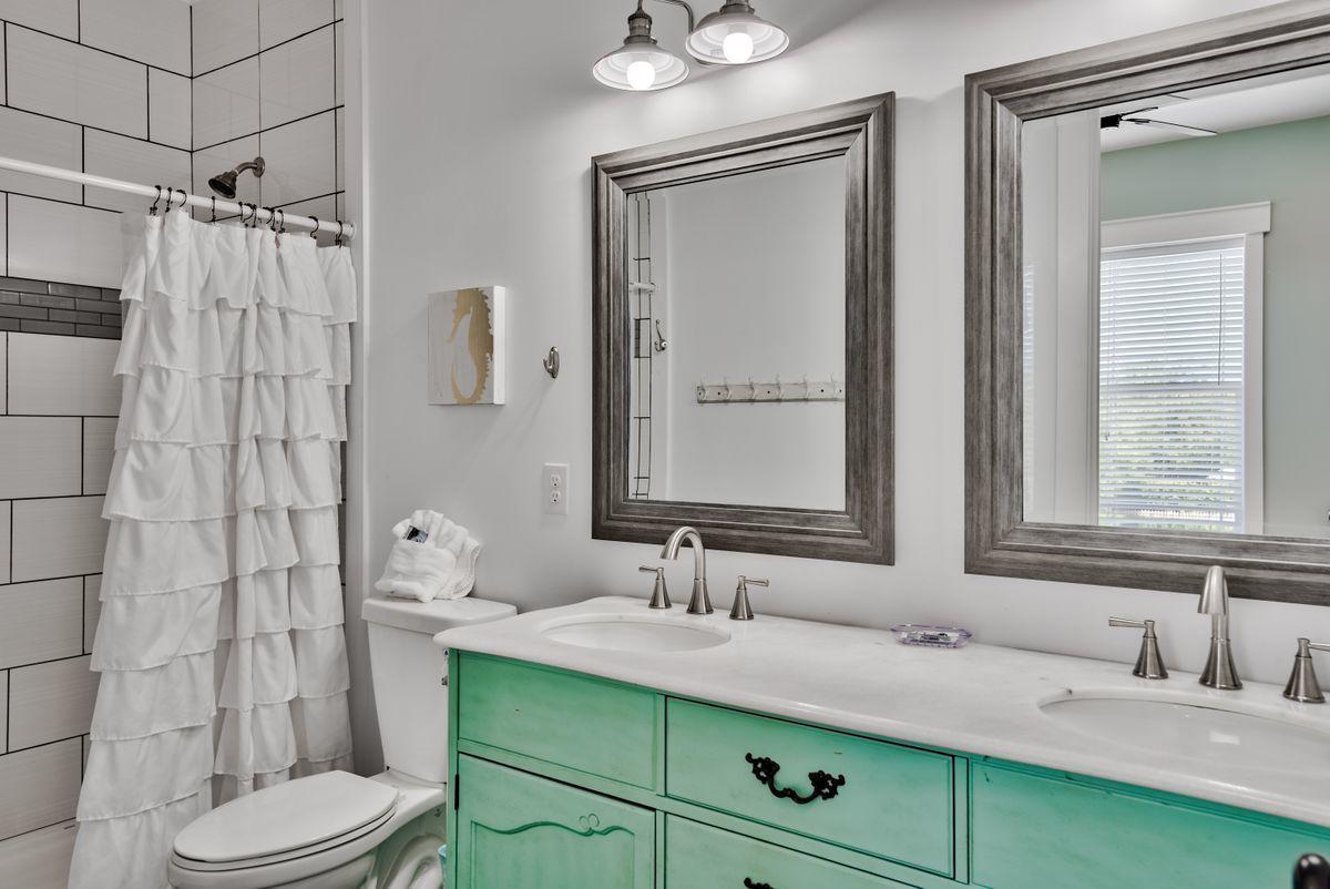 CRYSTAL BEACH - Residential