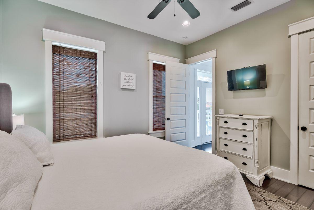 CRYSTAL BEACH - Residential