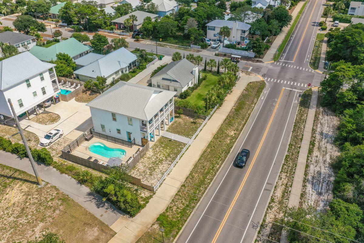 CRYSTAL BEACH - Residential