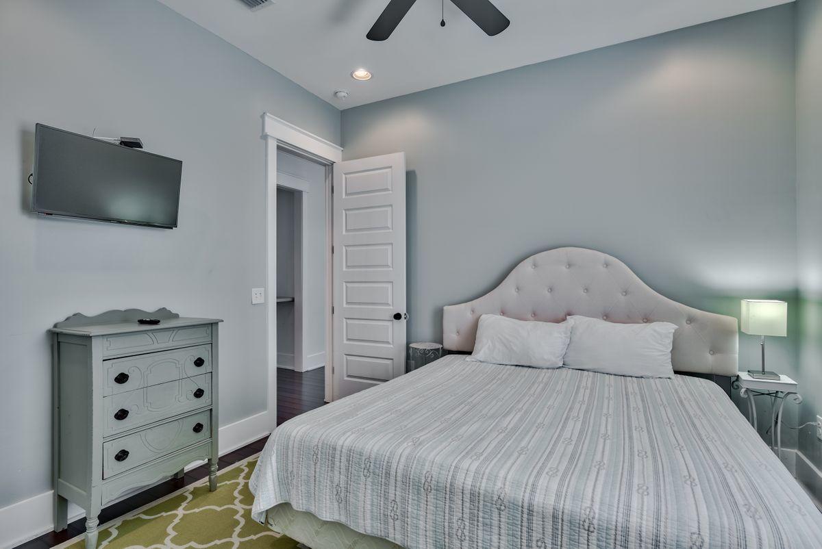 CRYSTAL BEACH - Residential