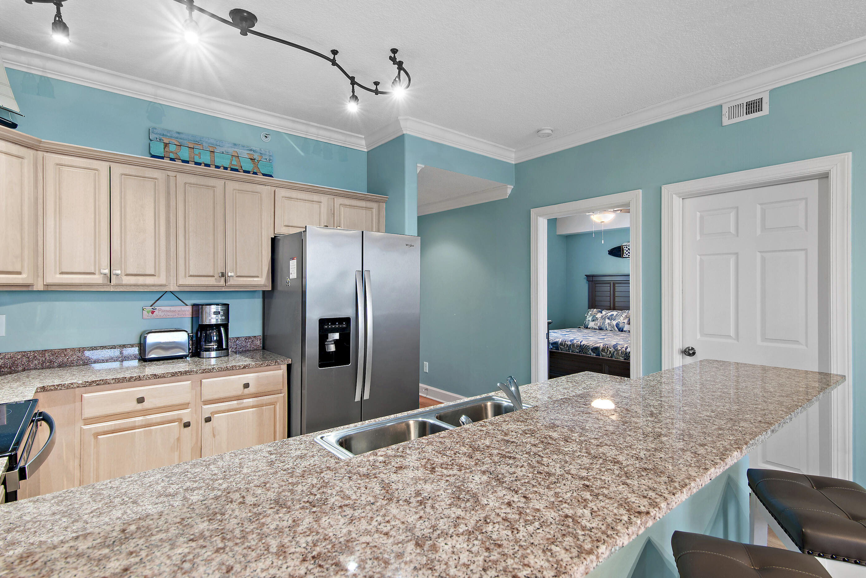 EMERALD ISLE - Residential