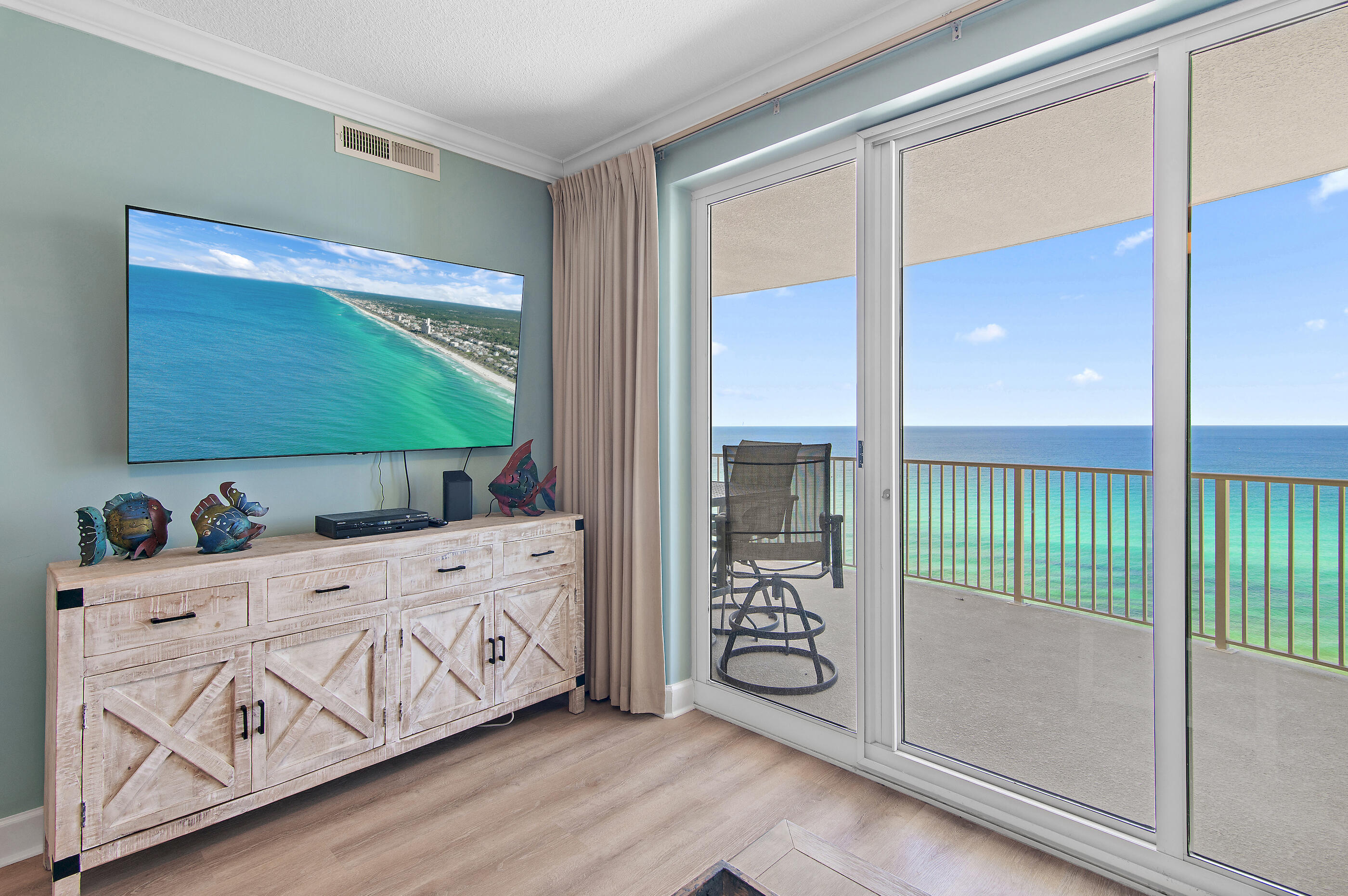 EMERALD ISLE - Residential