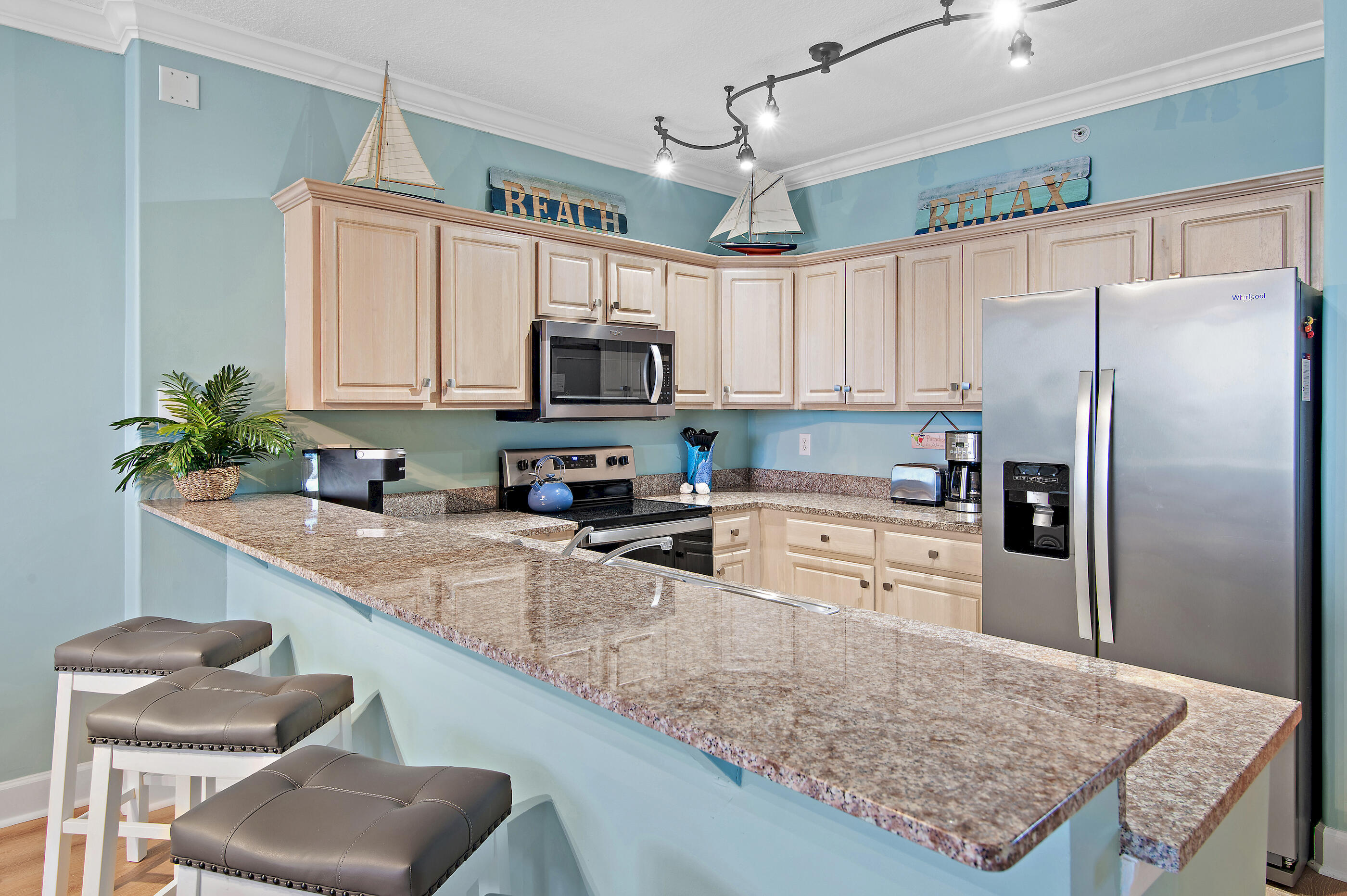 EMERALD ISLE - Residential