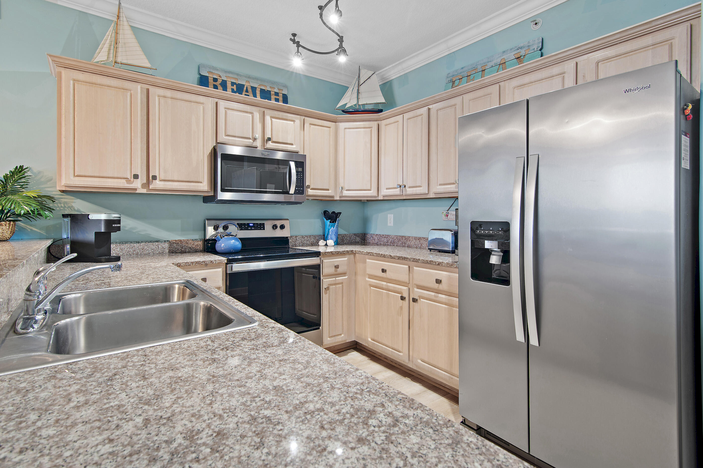 EMERALD ISLE - Residential