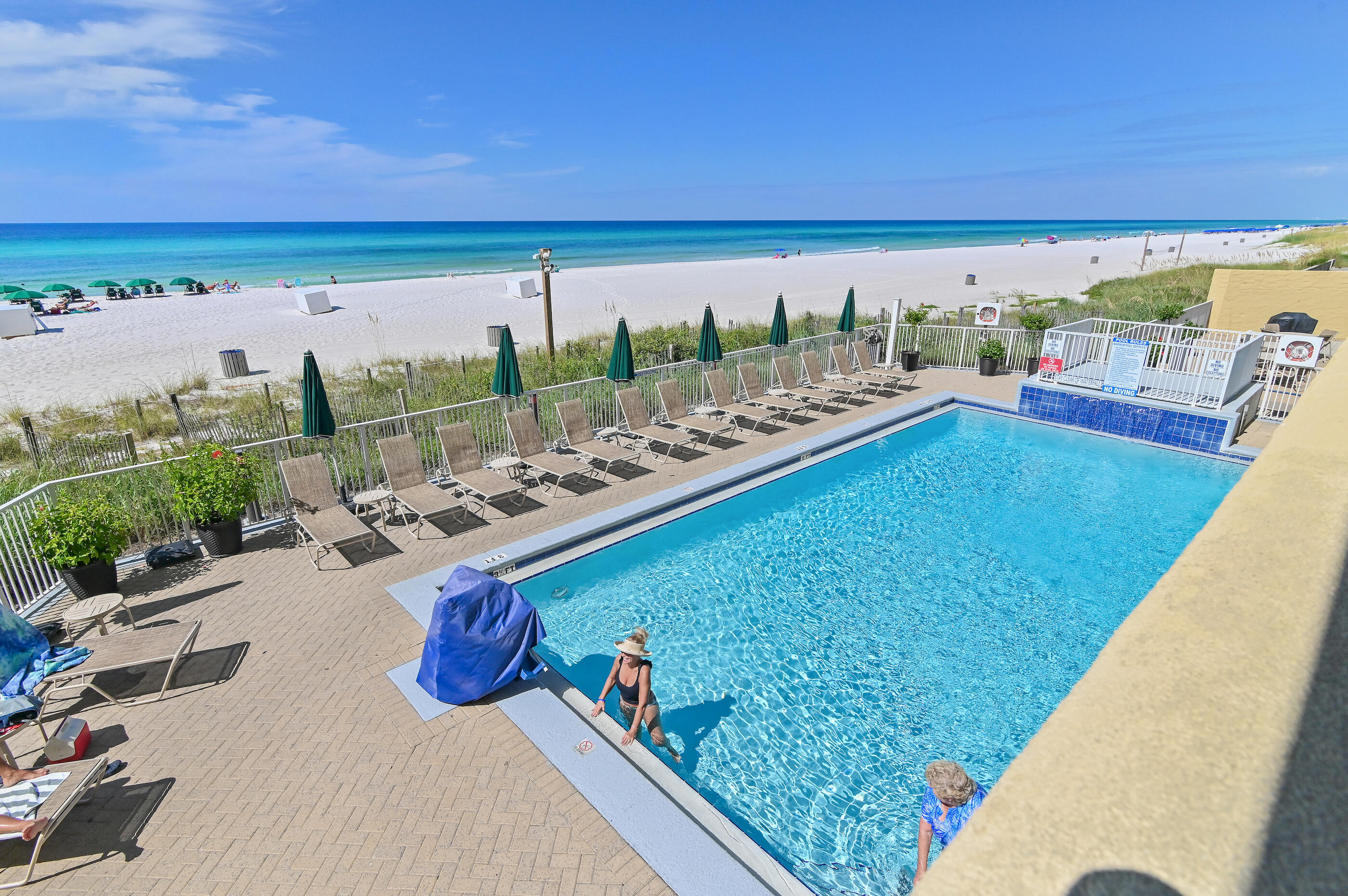 EMERALD ISLE - Residential
