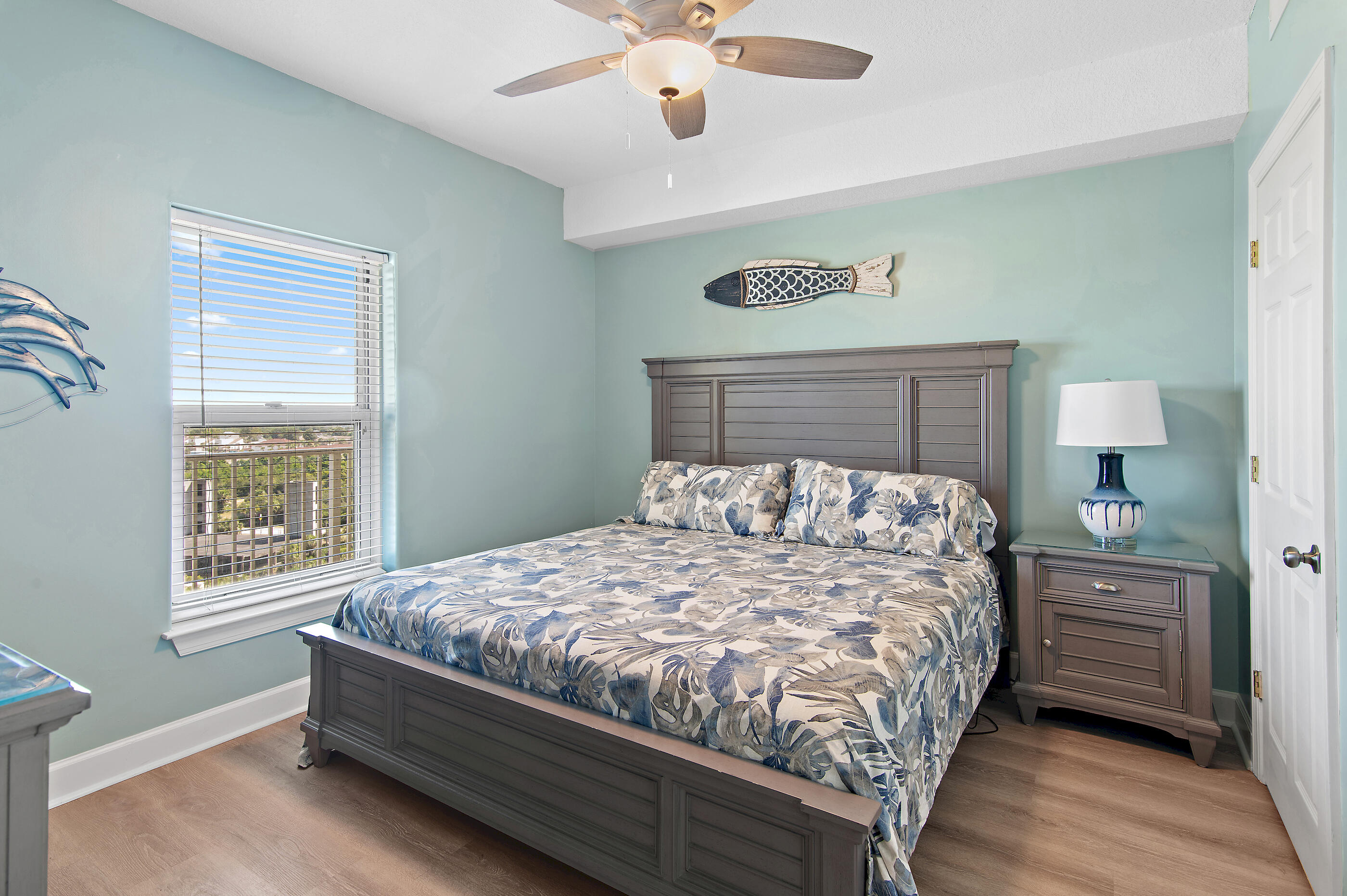 EMERALD ISLE - Residential