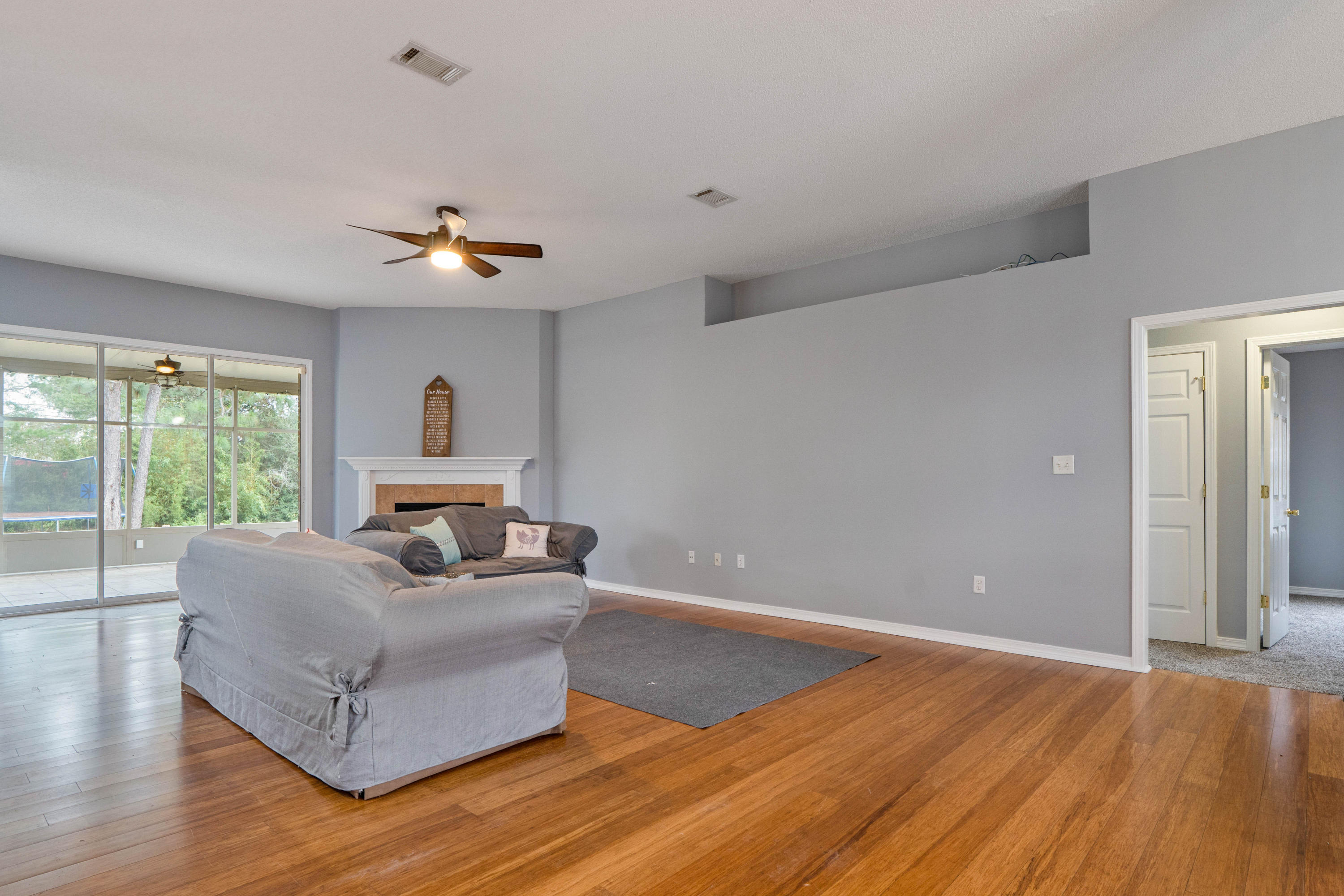 HOLLEY BY THE SEA - Residential