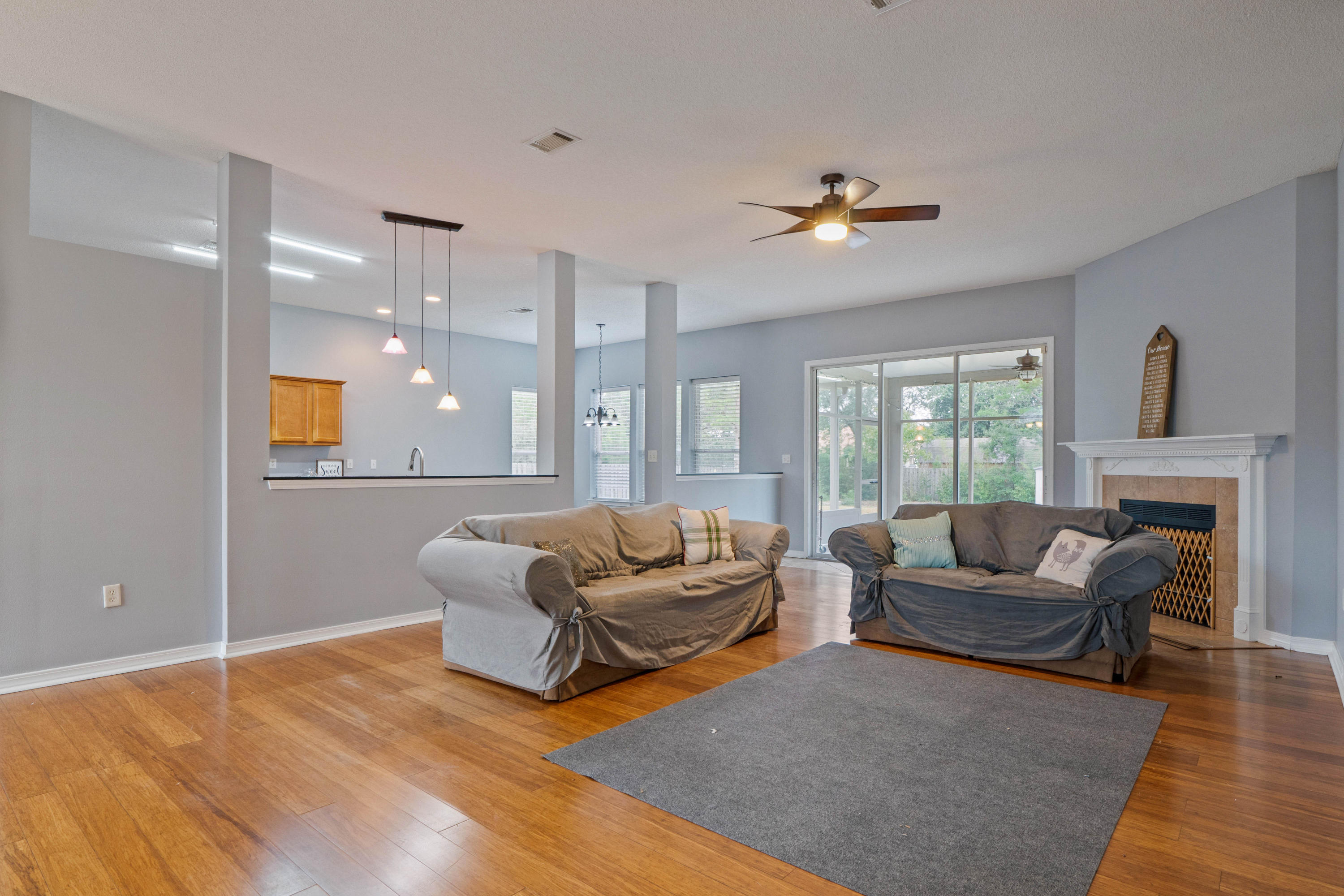 HOLLEY BY THE SEA - Residential