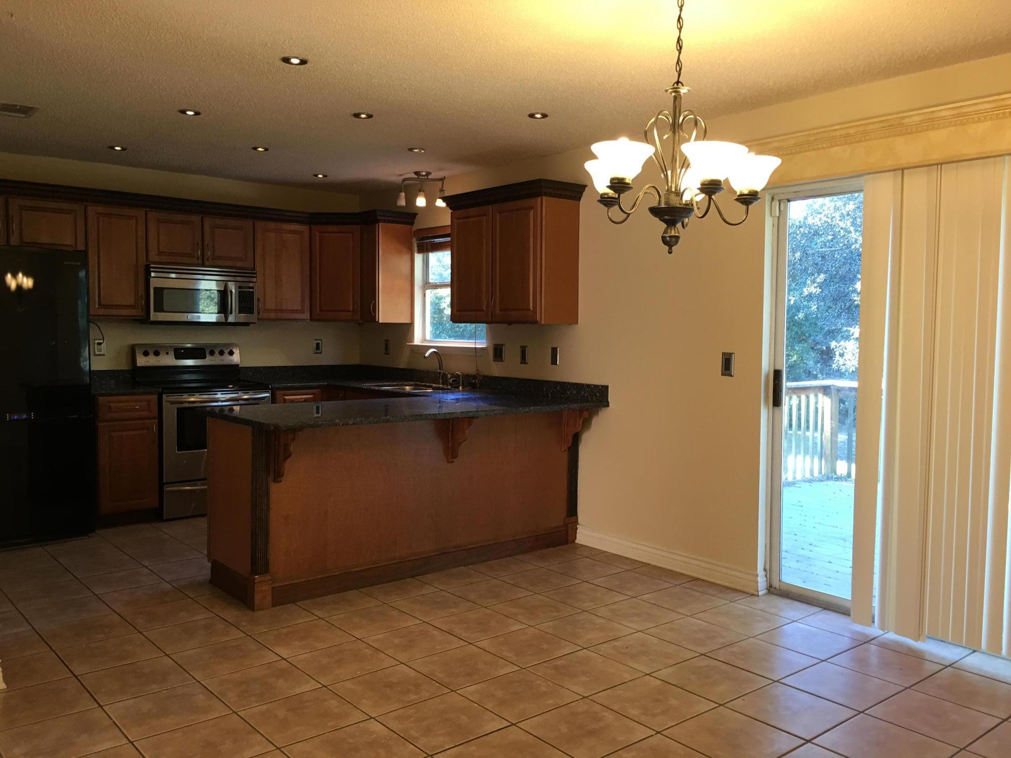 COUNTRYVIEW ESTATES 7TH ADDN - Residential