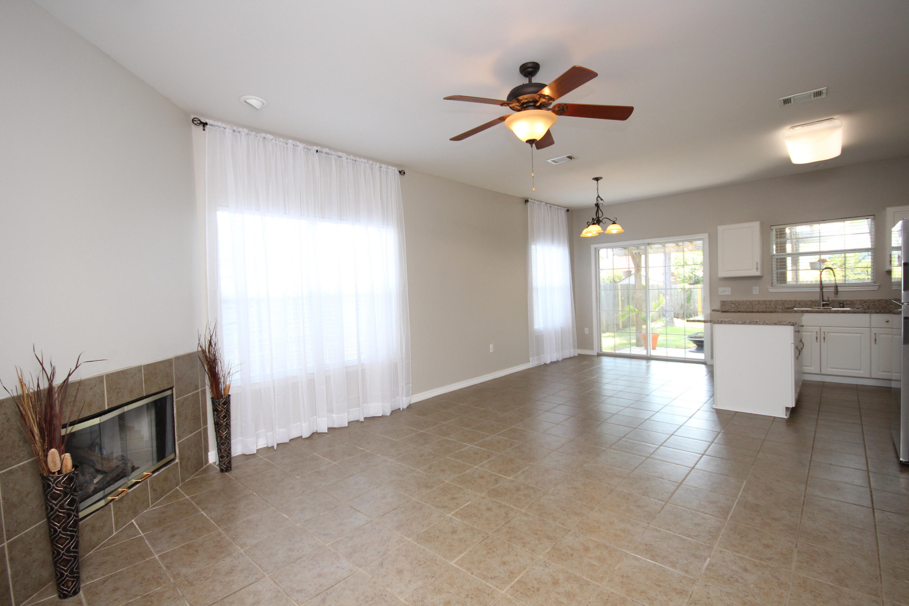 VALPARAISO P/C #6 LOT 3 BLK 83 - Residential
