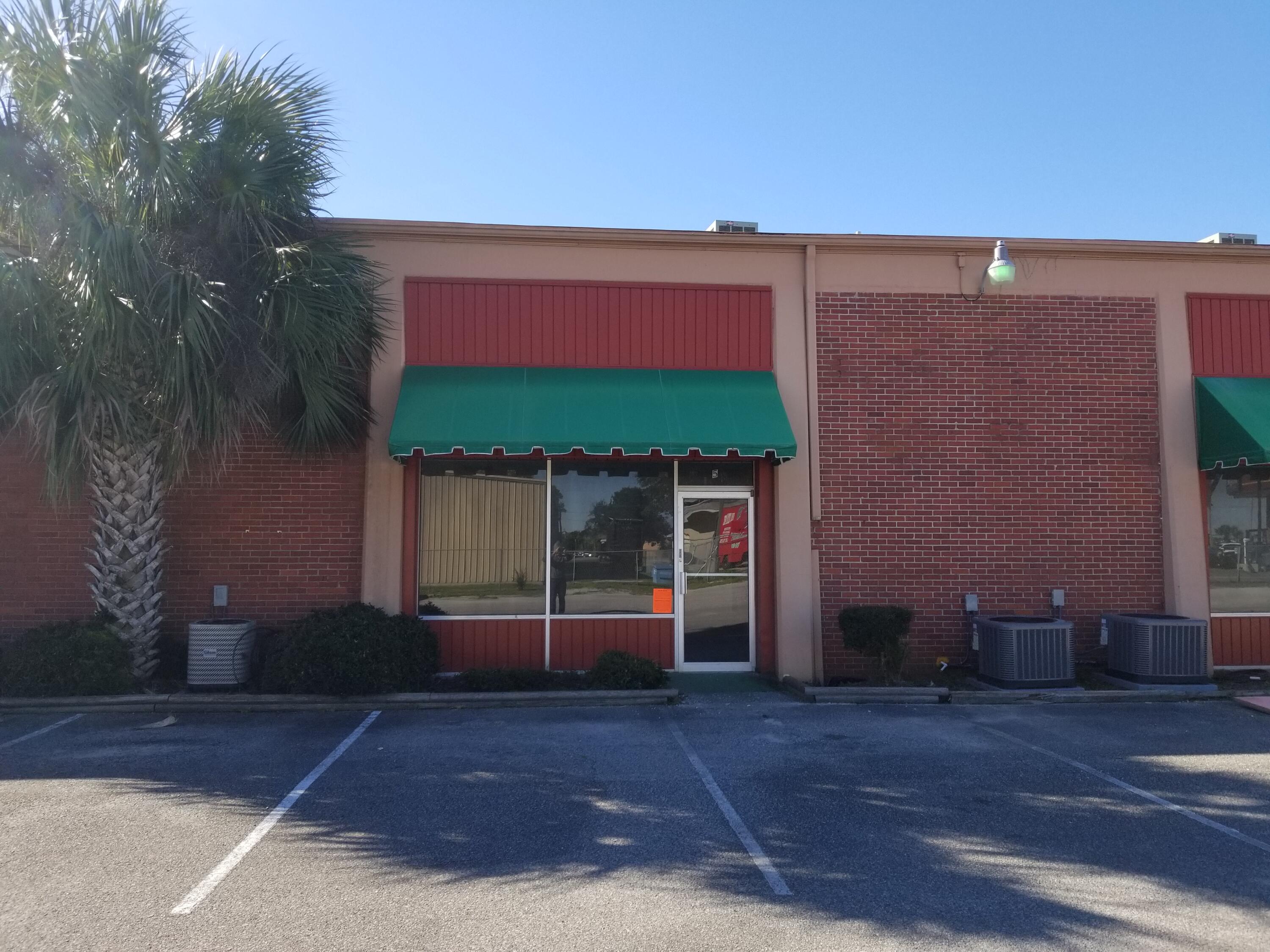 Nice open retail space with one restroom. Existing tenant will vacate on 9/30/21. Tenant to pay $125 per month for water, sewer, garbage.