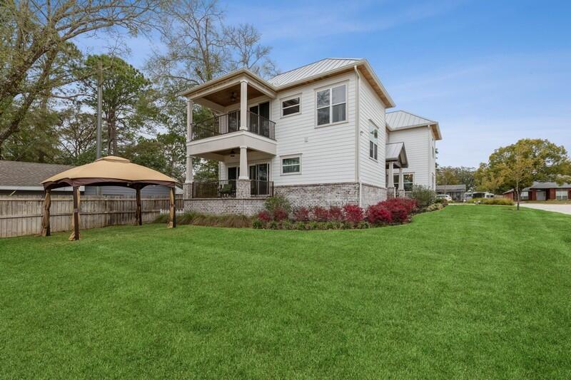 Bayou Place - Residential