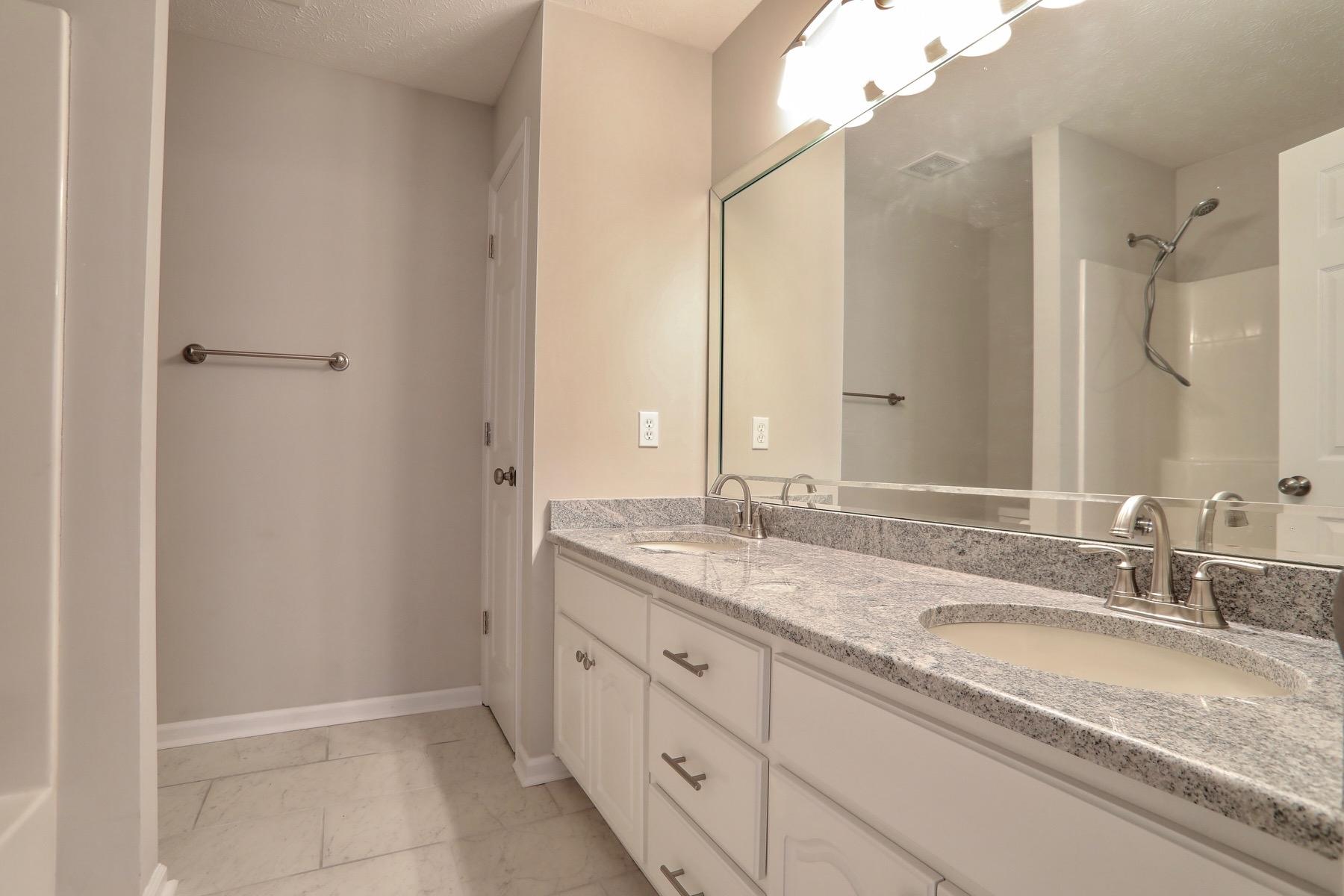 BRITTON WOODS - Residential