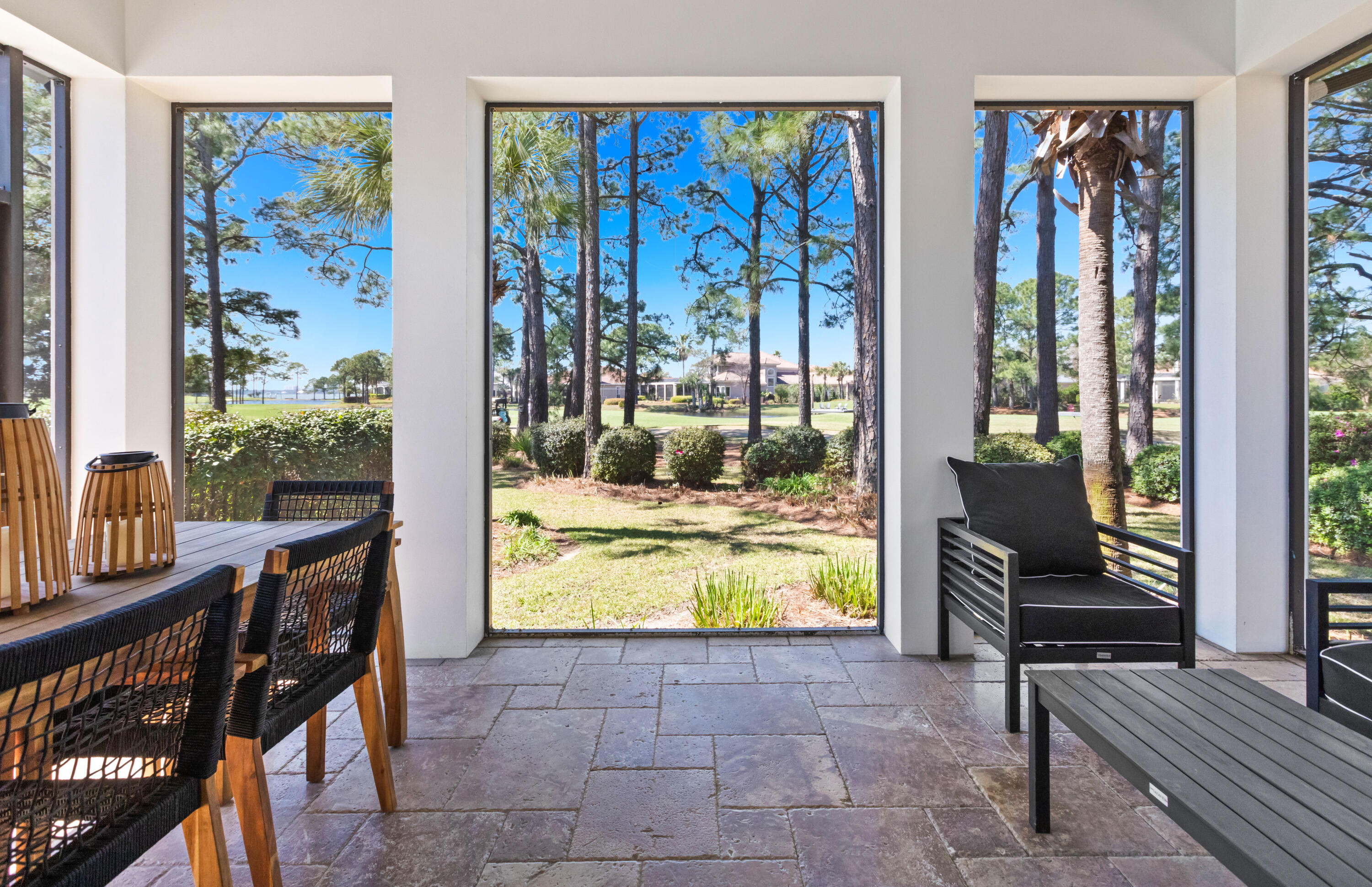 BURNT PINE - Residential