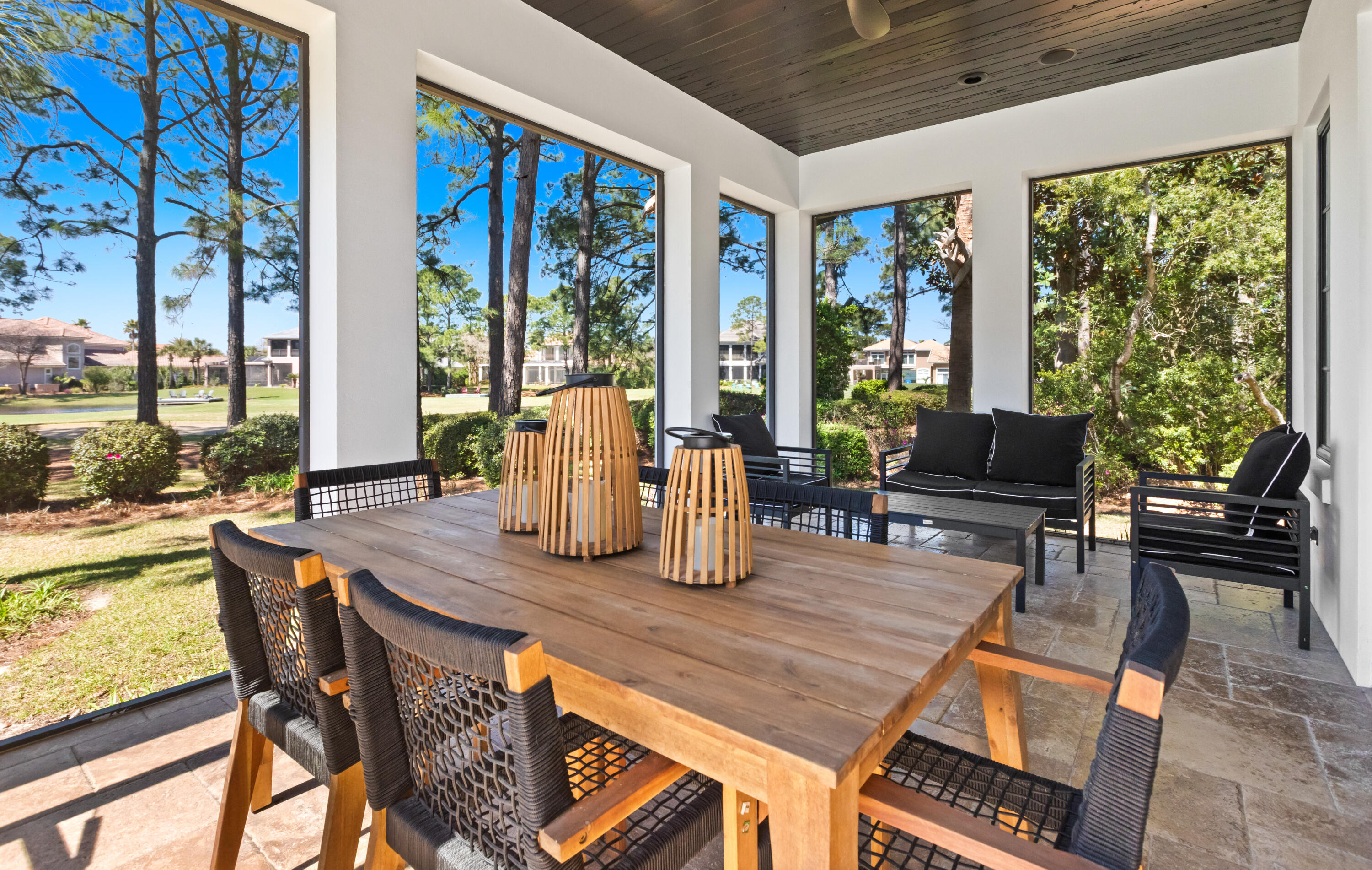 BURNT PINE - Residential