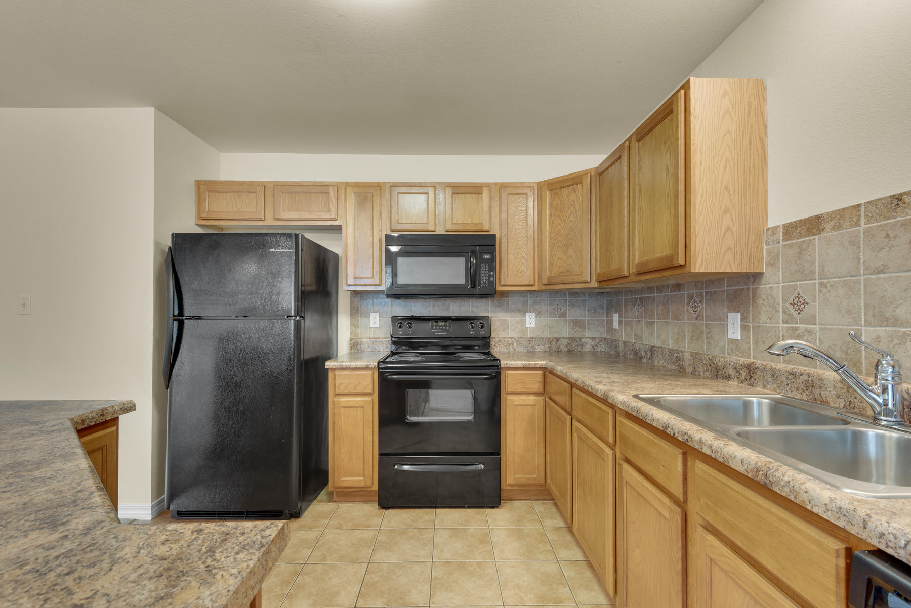 KING'S PORT TOWNHOMES - Residential