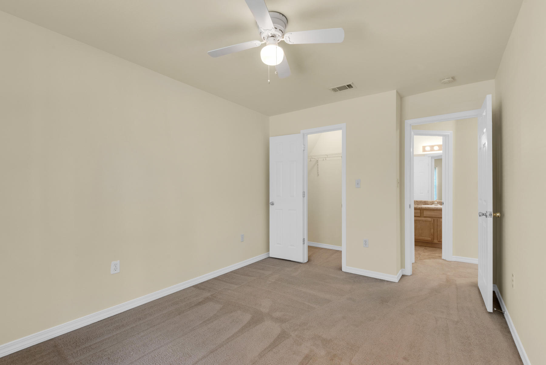 KING'S PORT TOWNHOMES - Residential