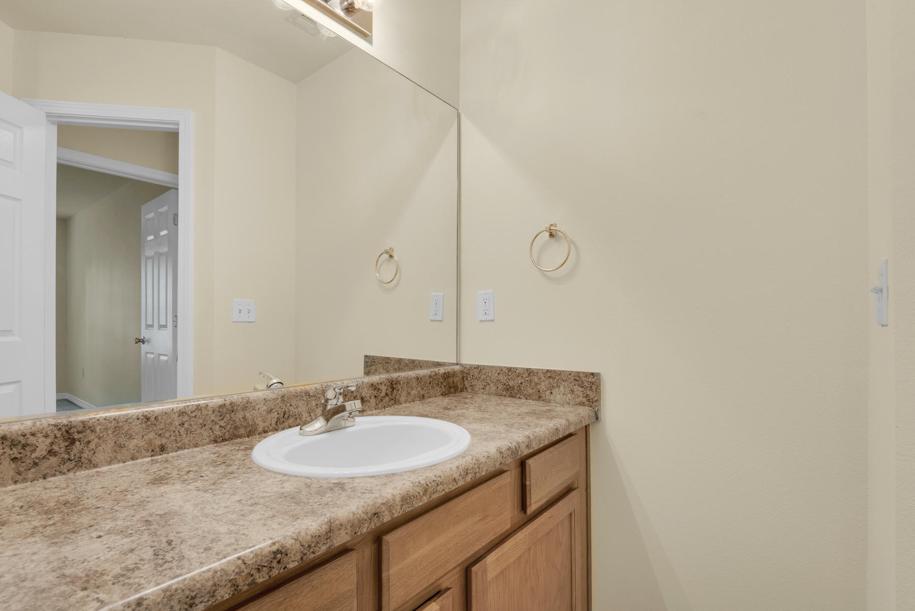 KING'S PORT TOWNHOMES - Residential