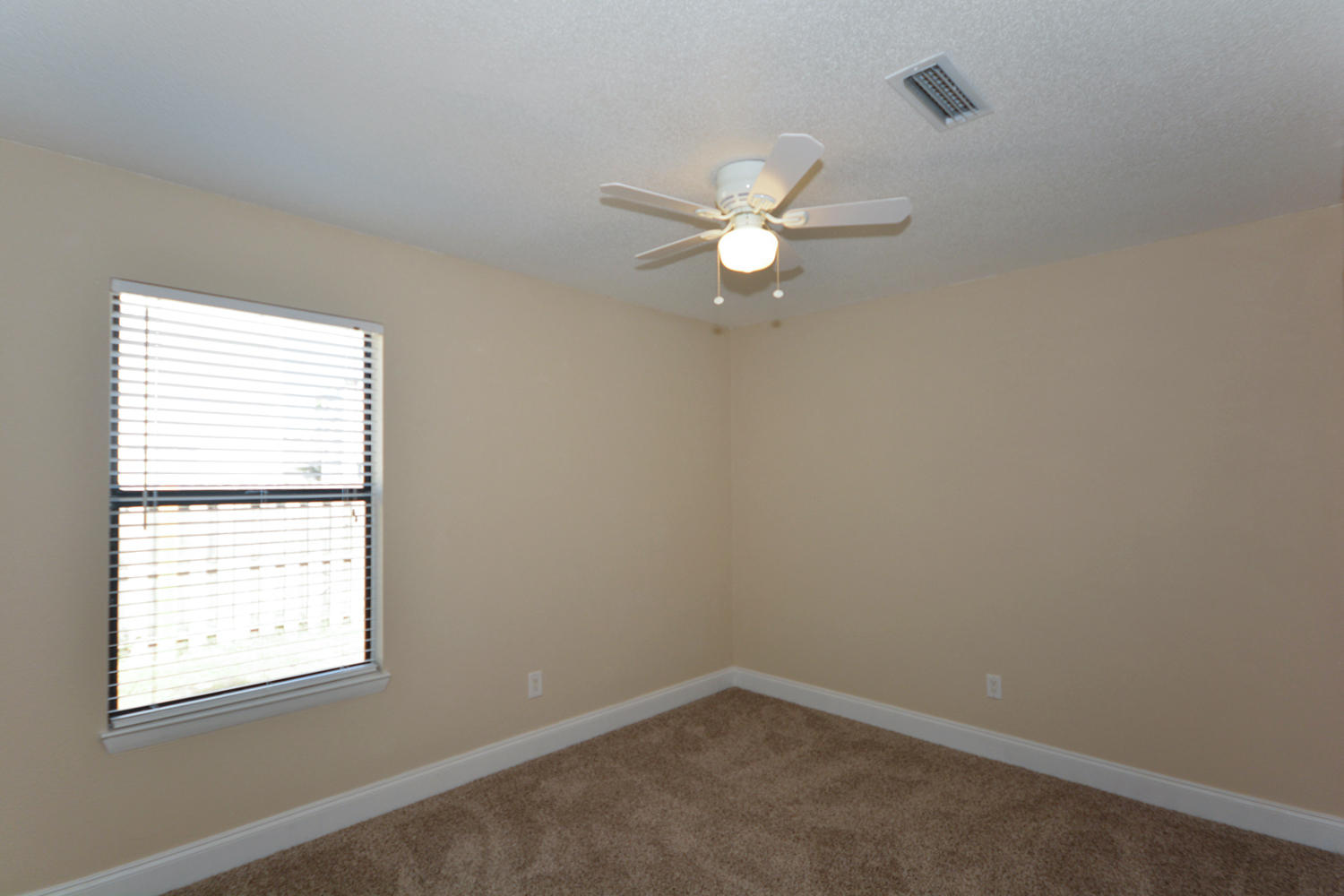 WOODLAND PARK ESTATES - Residential