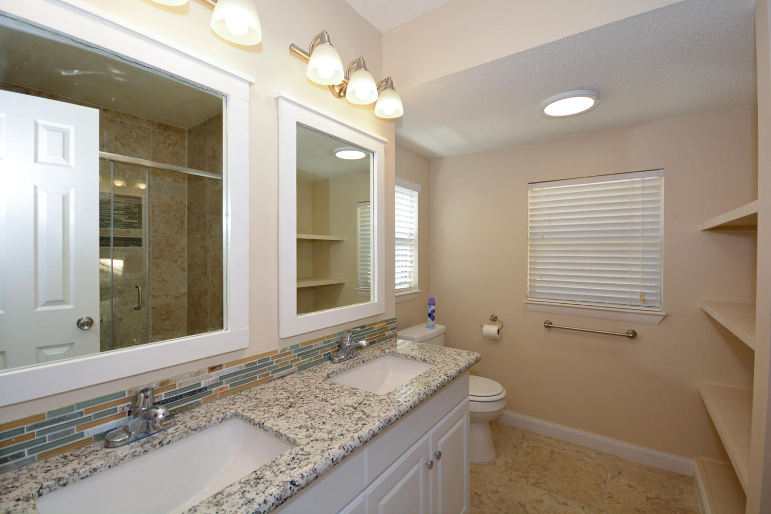 WOODLAND PARK ESTATES - Residential