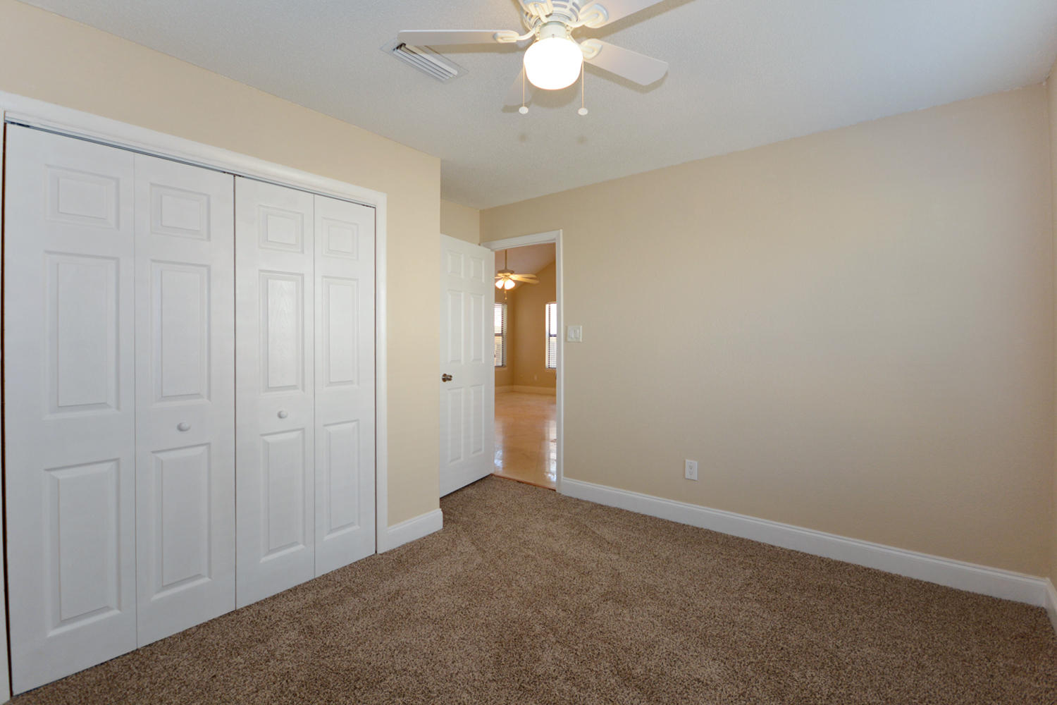 WOODLAND PARK ESTATES - Residential