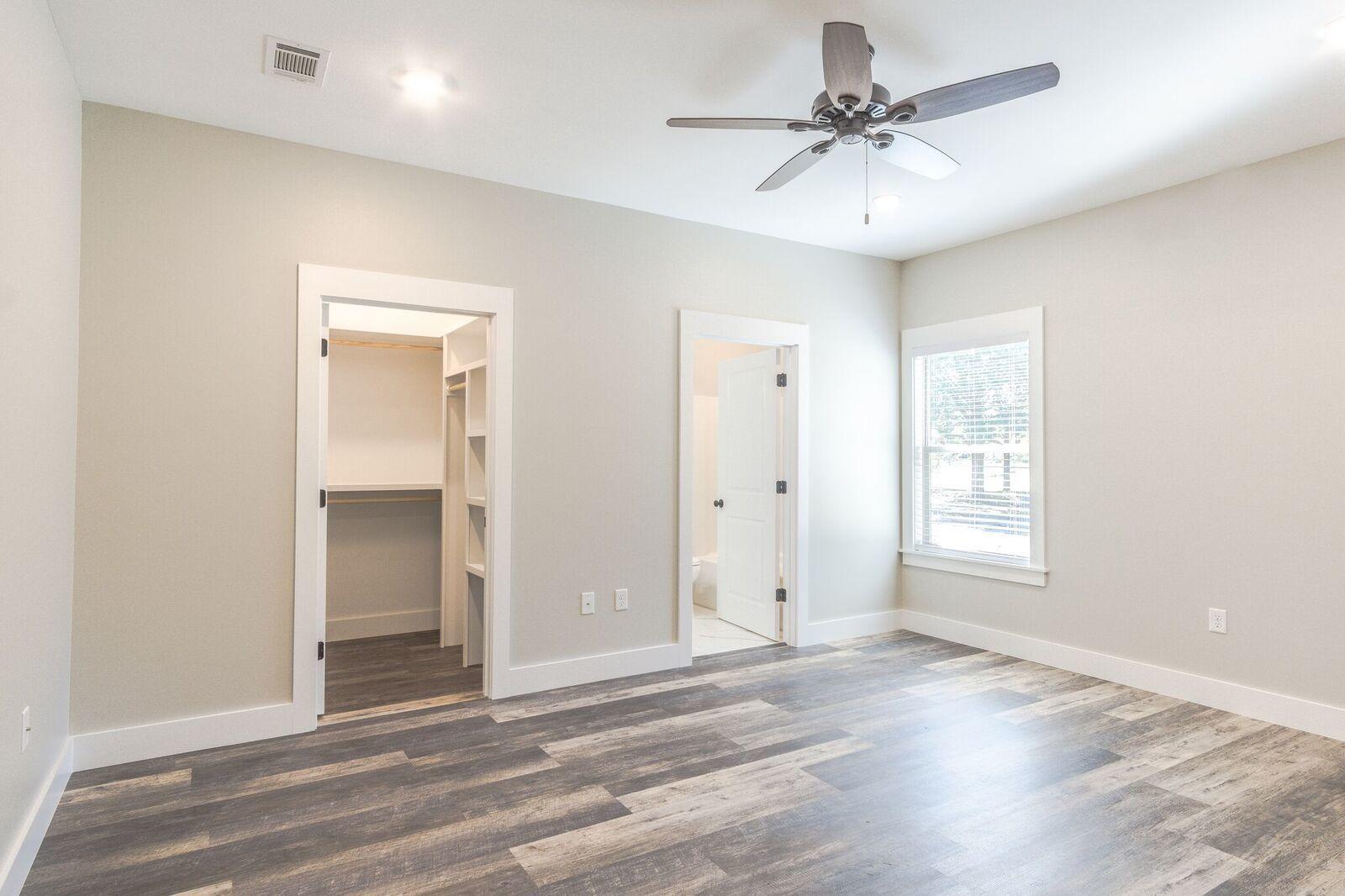 KAM AKERS - Residential