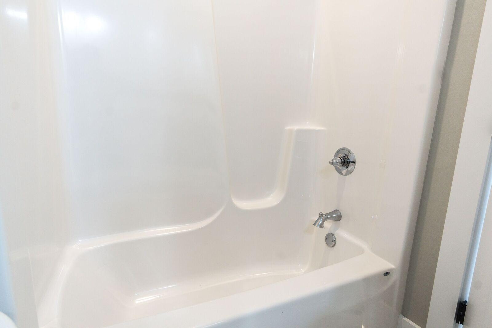 KAM AKERS - Residential