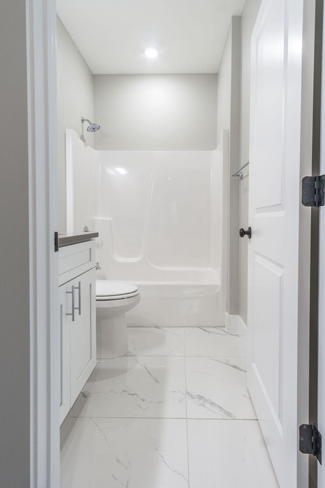 KAM AKERS - Residential