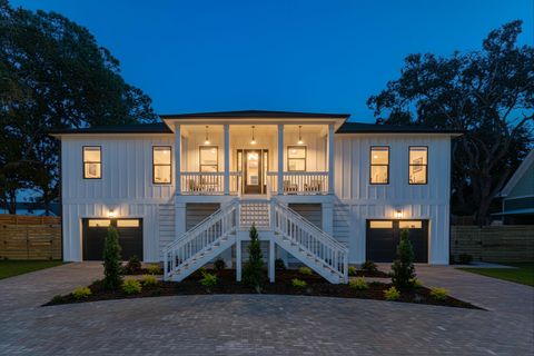 Photo of 22 Shalimar Drive, Shalimar, FL 32579 (MLS # 987778)