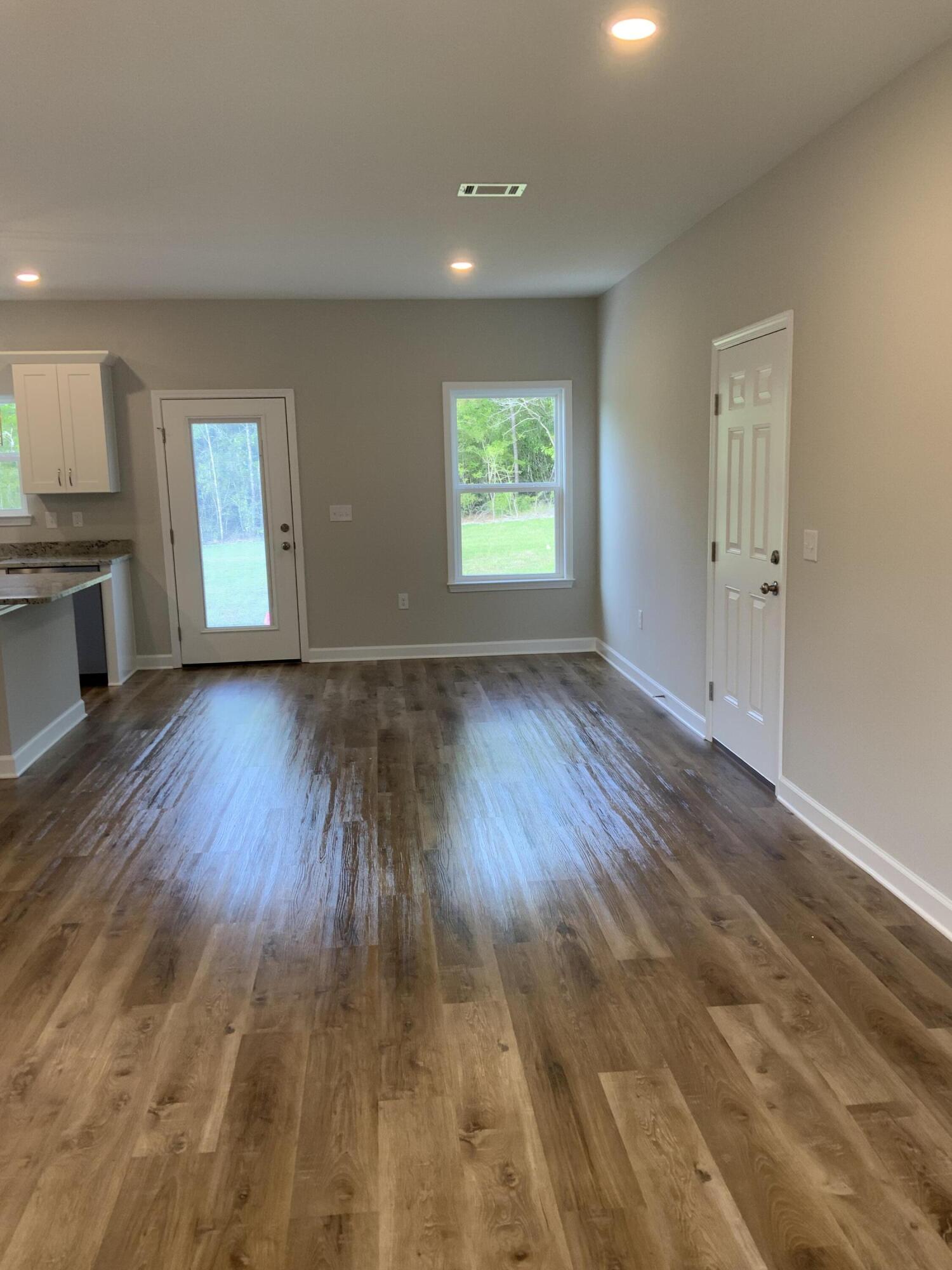 WILLOW CREEK PLANTATION - Residential