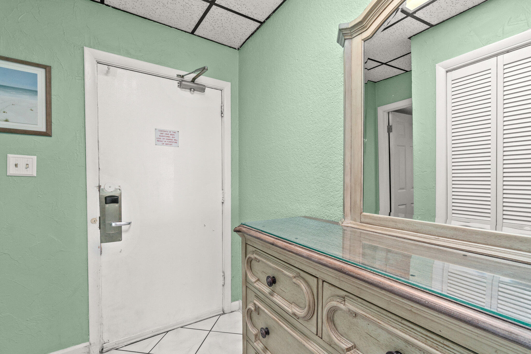 CONTINENTAL CONDO - Residential