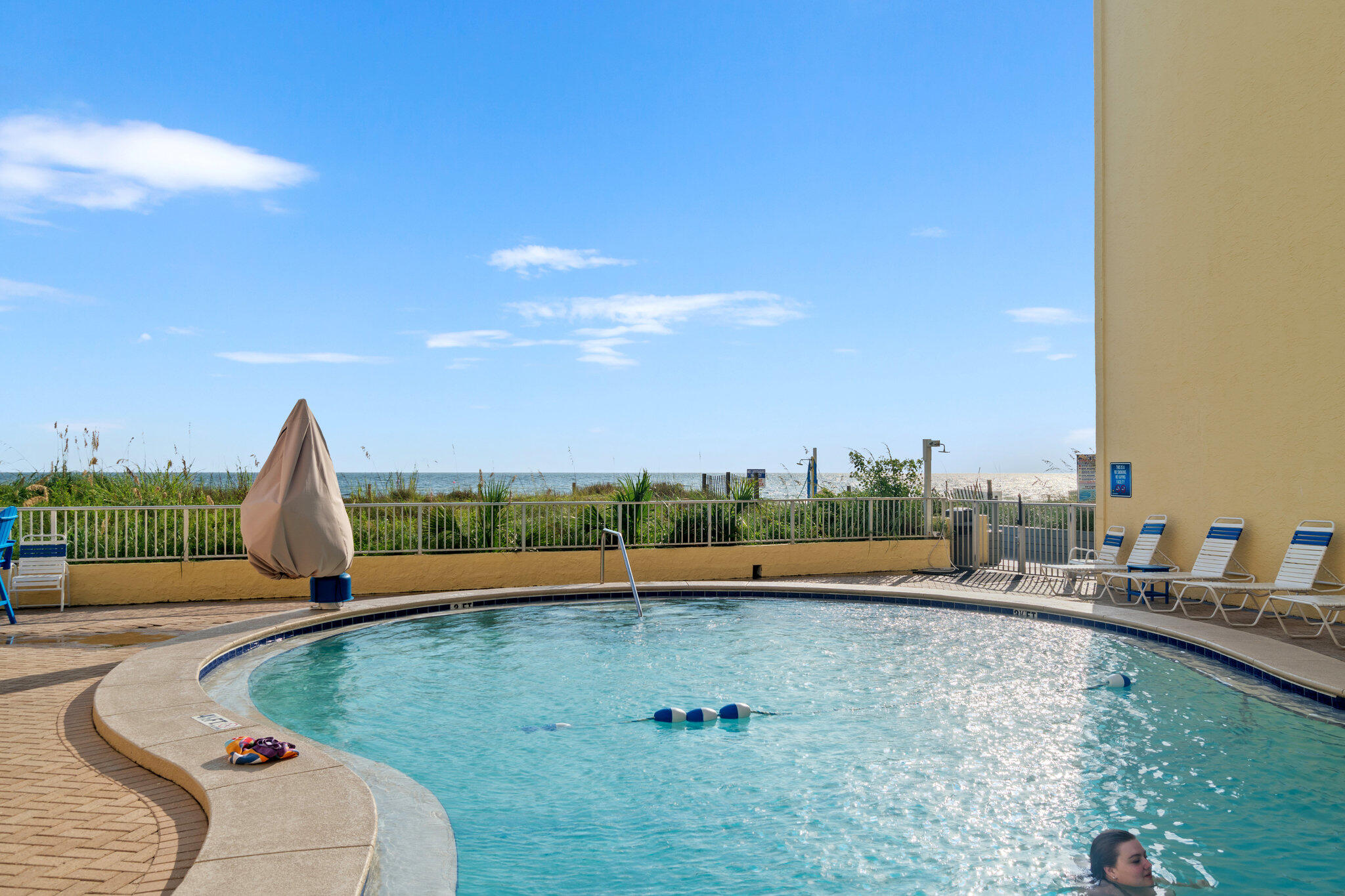 CONTINENTAL CONDO - Residential