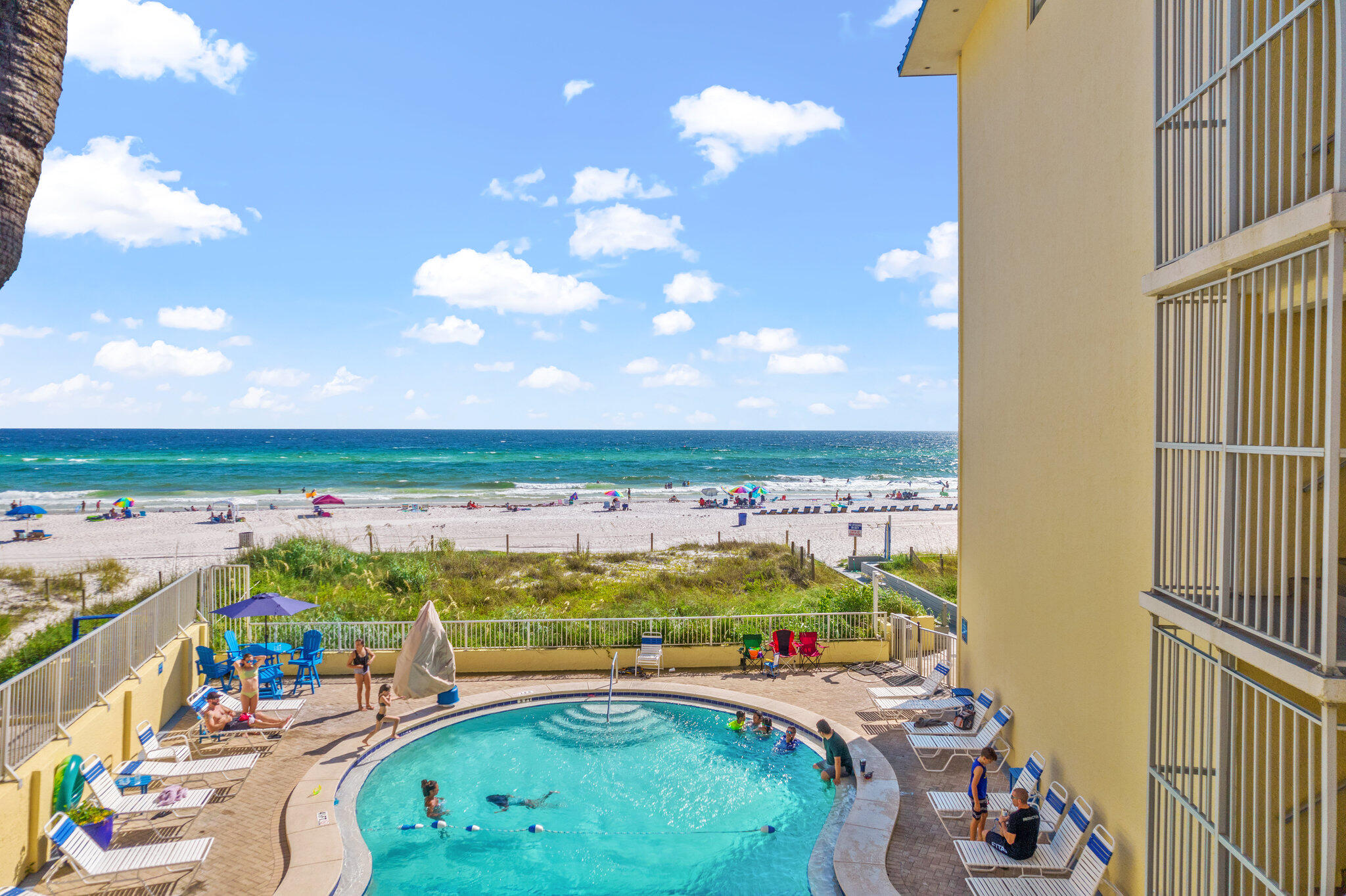 CONTINENTAL CONDO - Residential