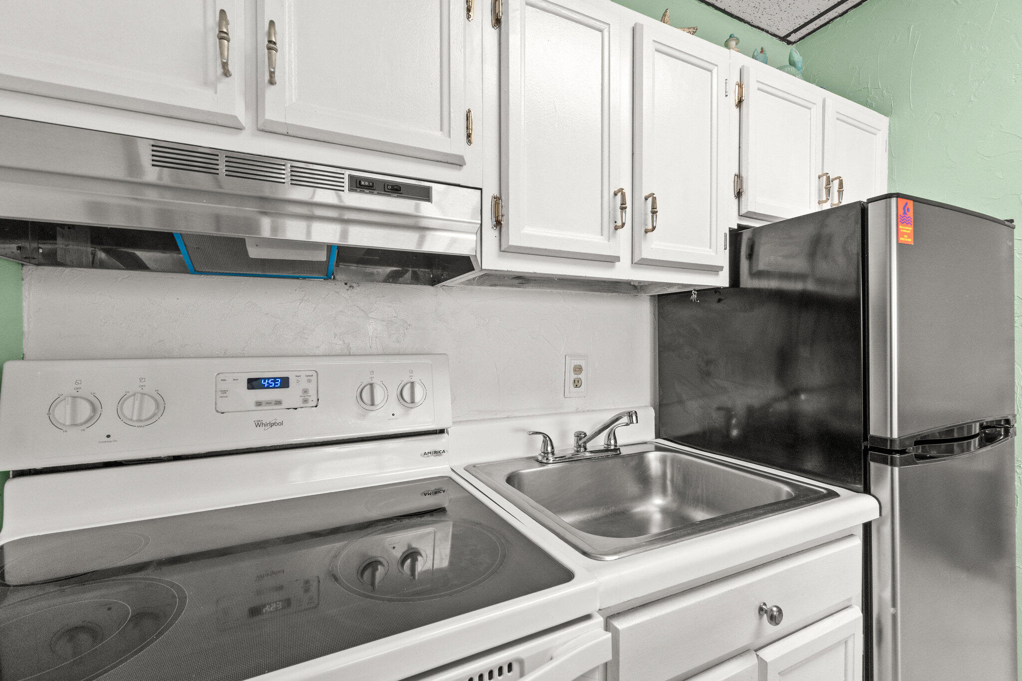 CONTINENTAL CONDO - Residential