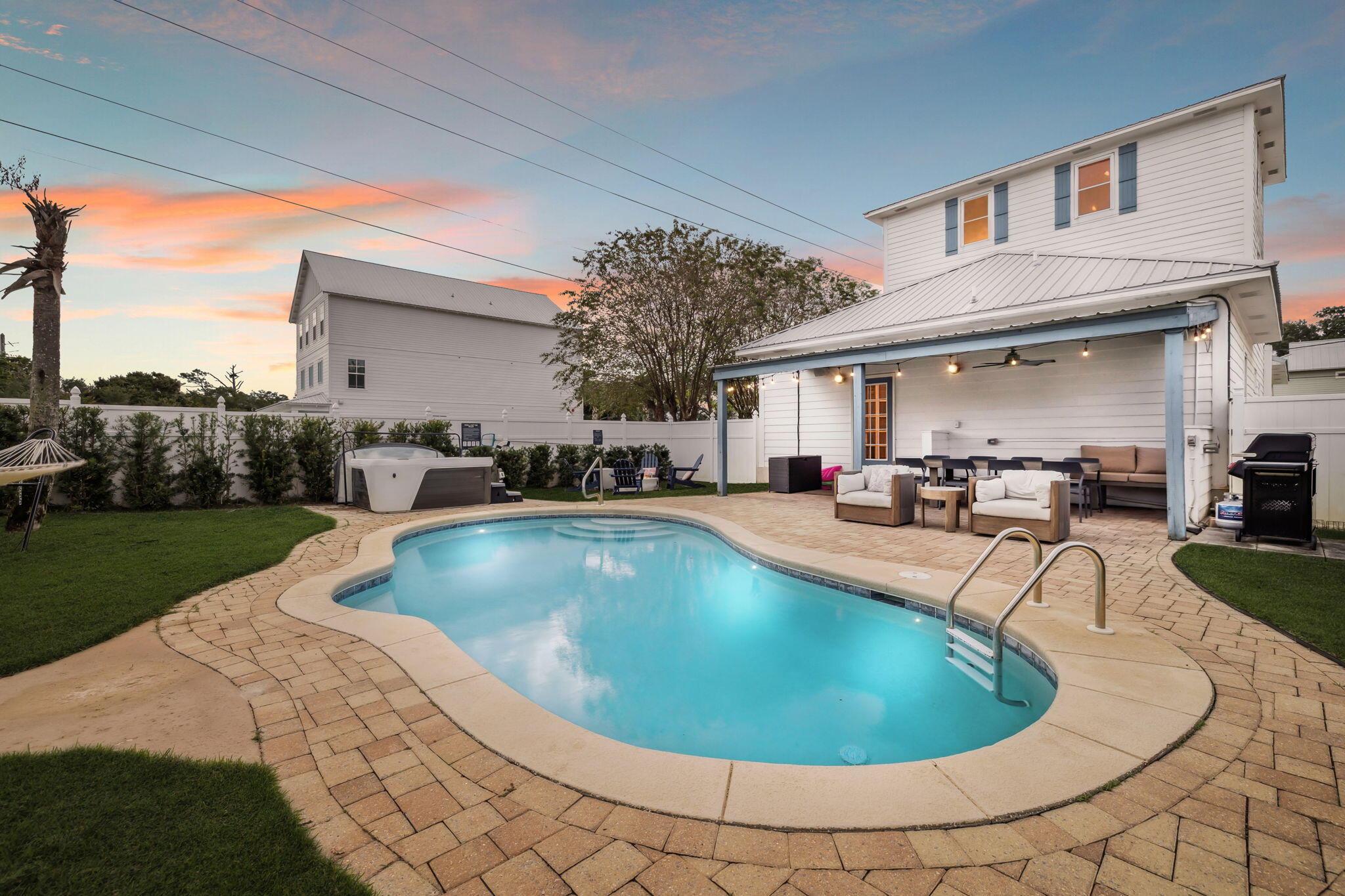 CRYSTAL BEACH - Residential