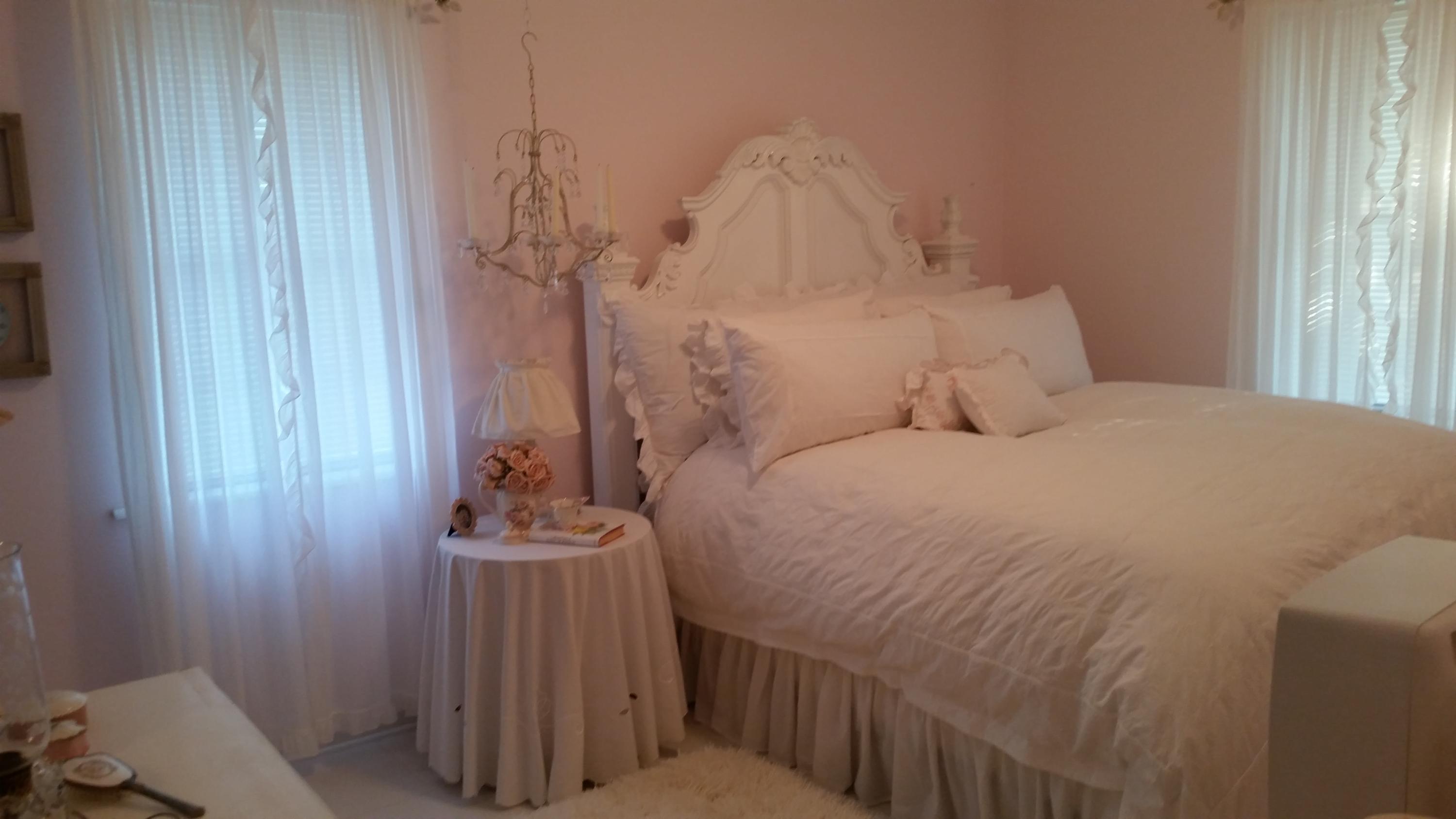 ELLIOTTS POINT - Residential