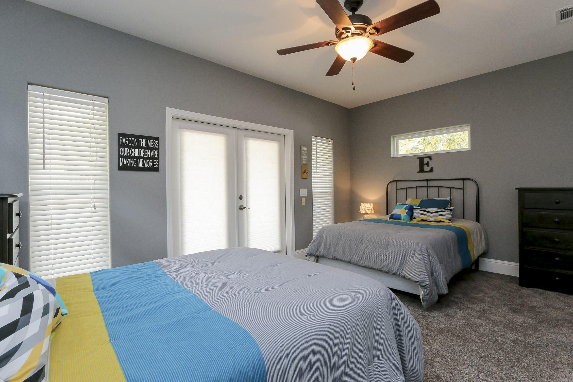 MAGNOLIA BEACH - Residential