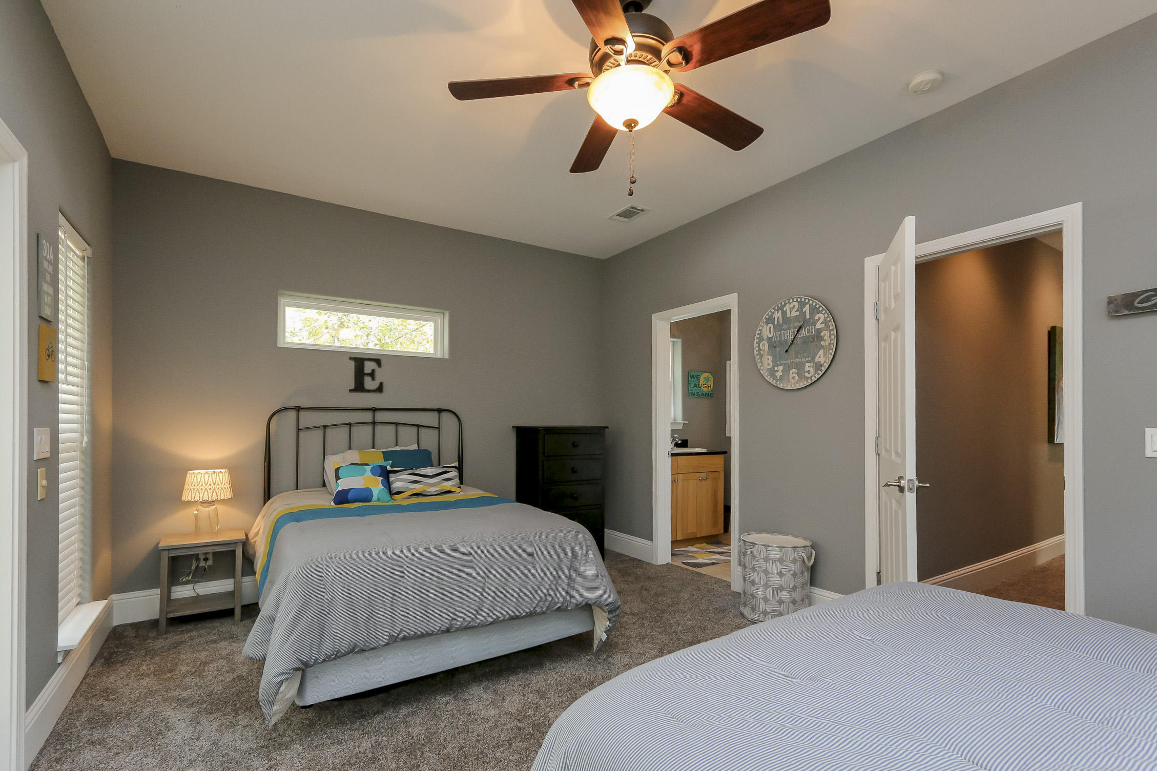 MAGNOLIA BEACH - Residential